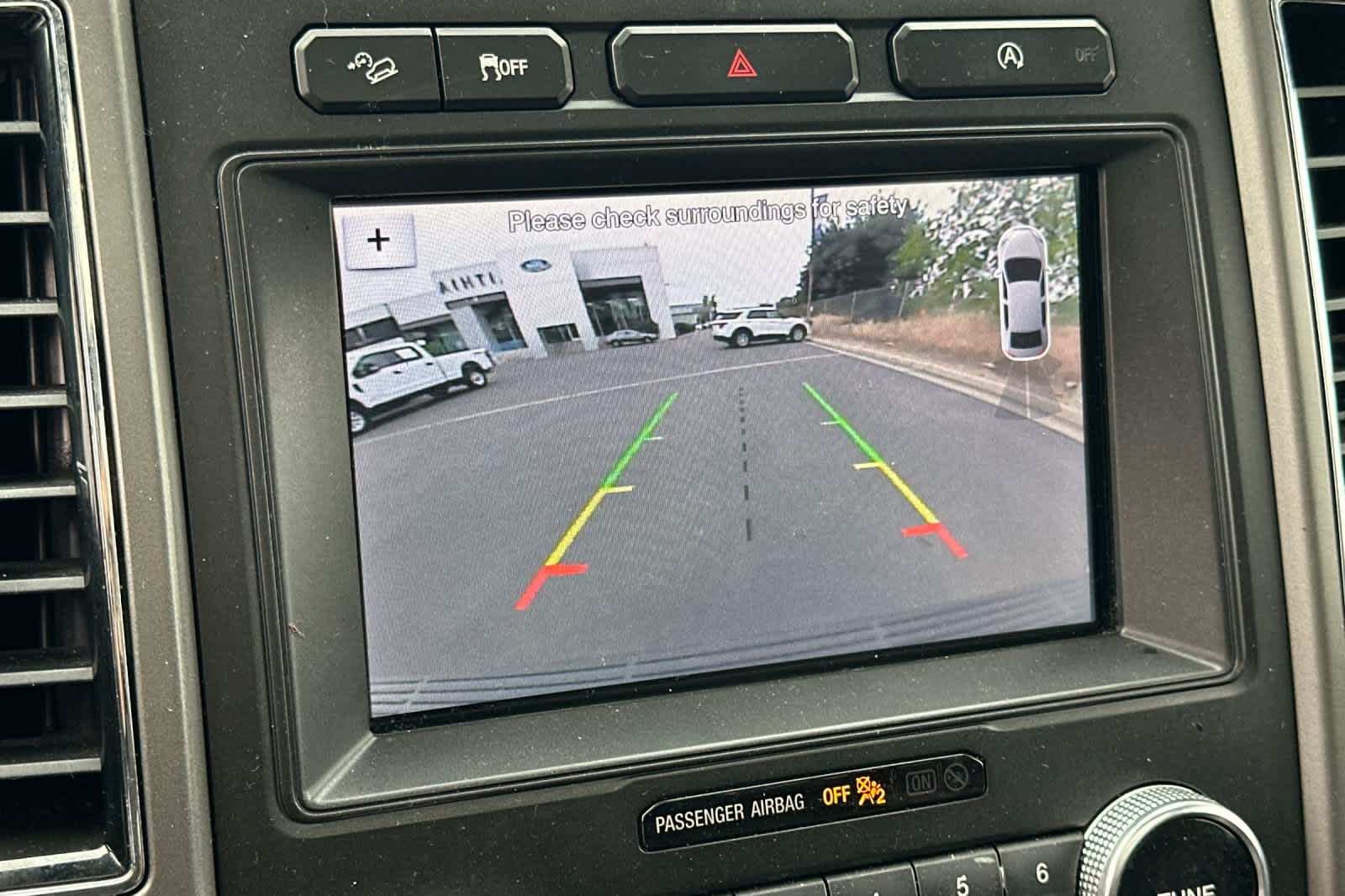 Thumbnail: 2019 Ford Expedition - 21