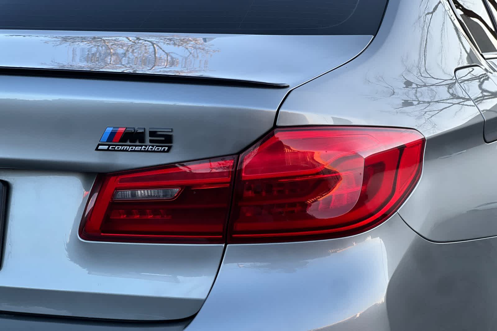 Thumbnail: 2019 BMW M5 - 28