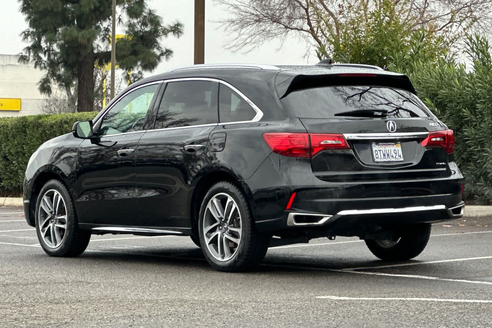 Thumbnail: 2017 Acura MDX - 6