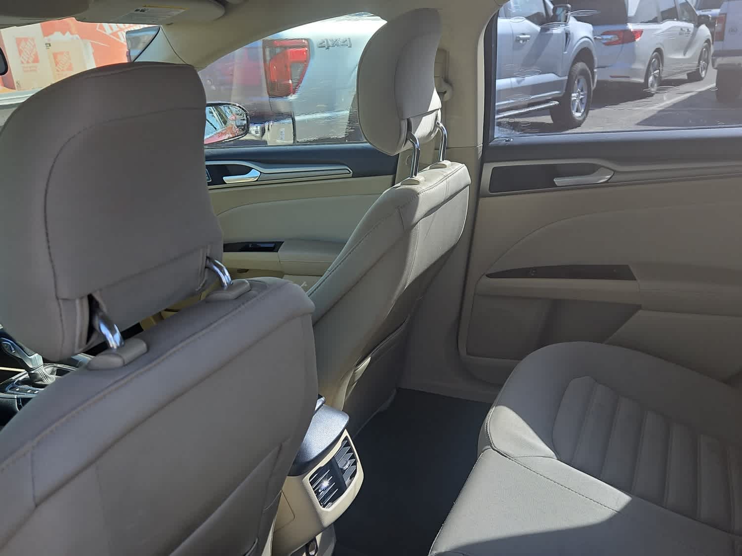 Thumbnail: 2014 Ford Fusion - 10