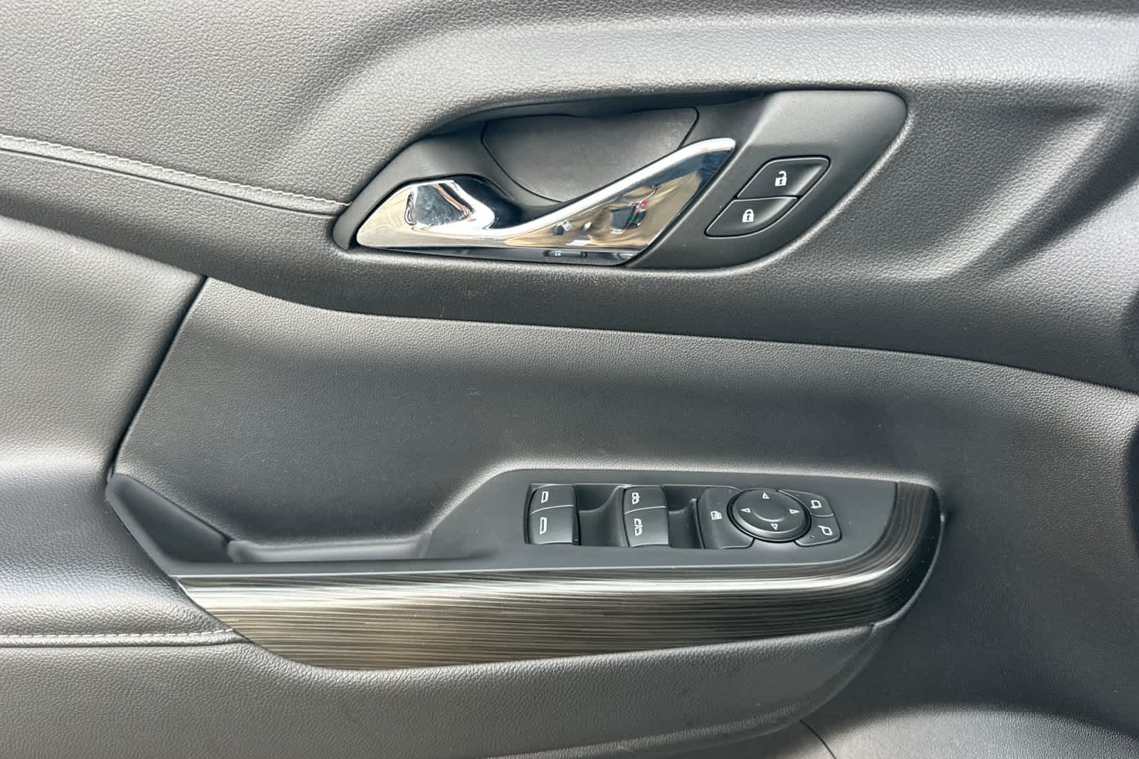 Thumbnail: 2023 GMC Acadia - 13