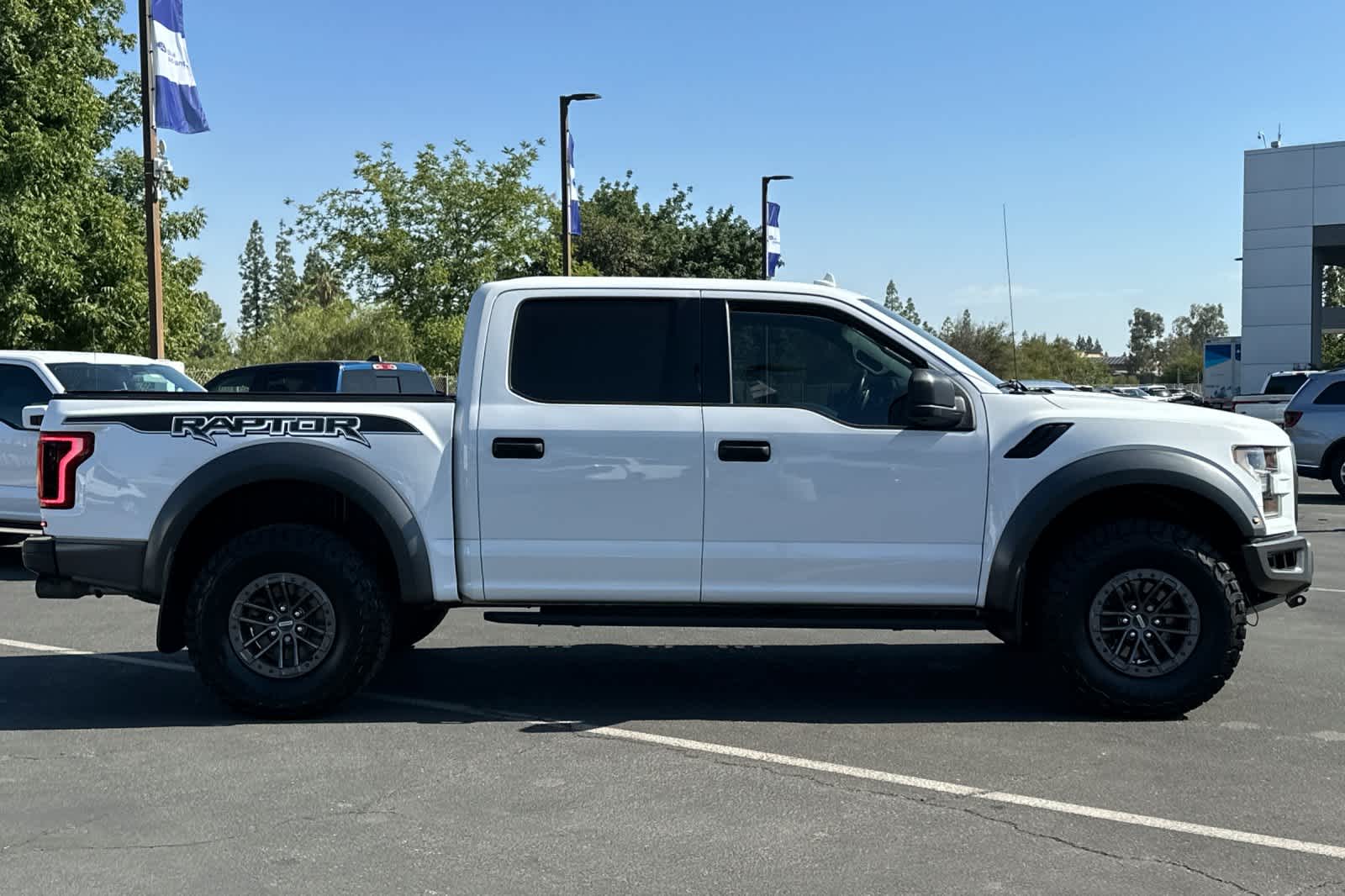 Thumbnail: 2019 Ford F-150 - 8
