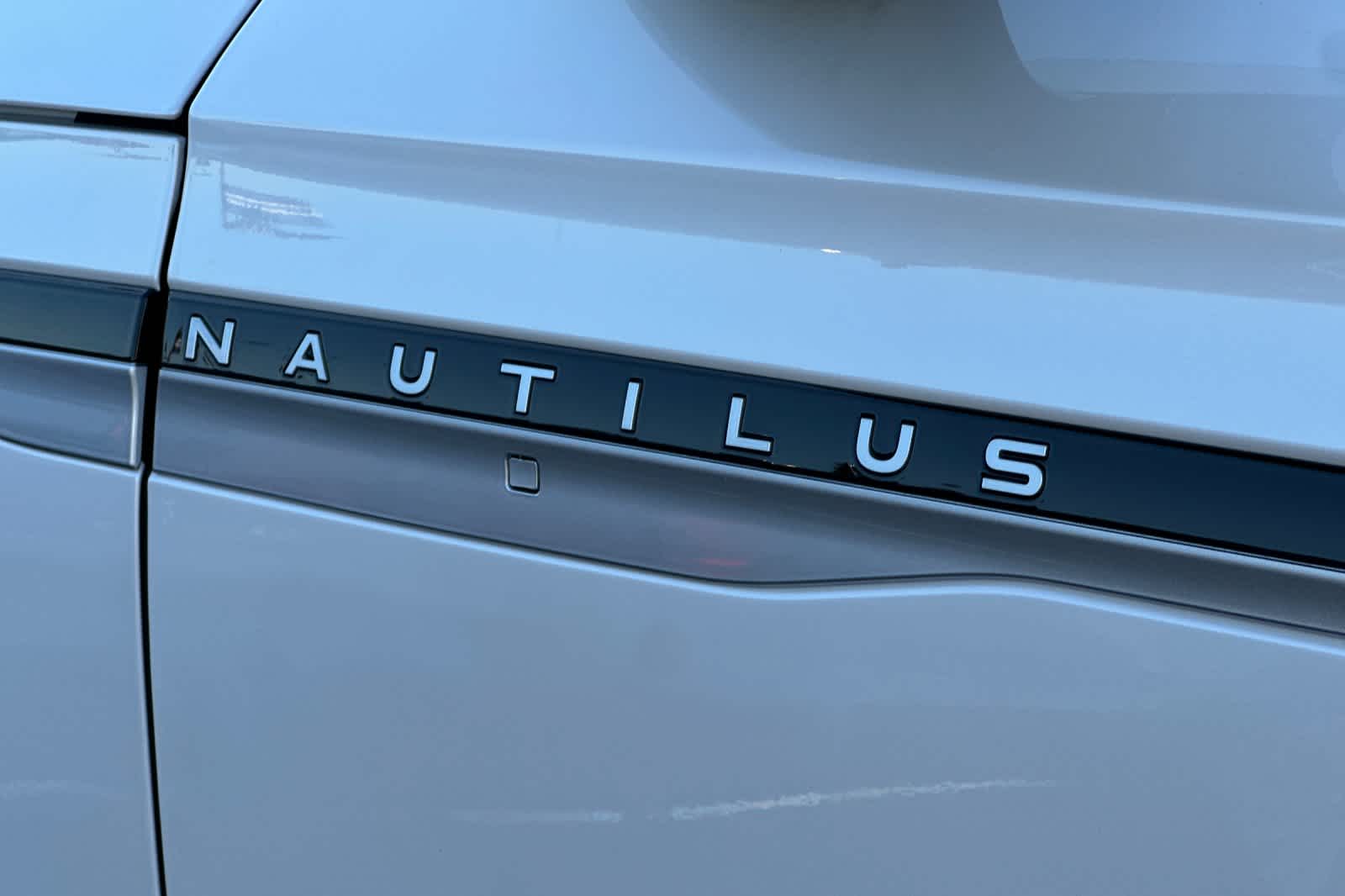 Thumbnail: 2026 Lincoln Nautilus - 28