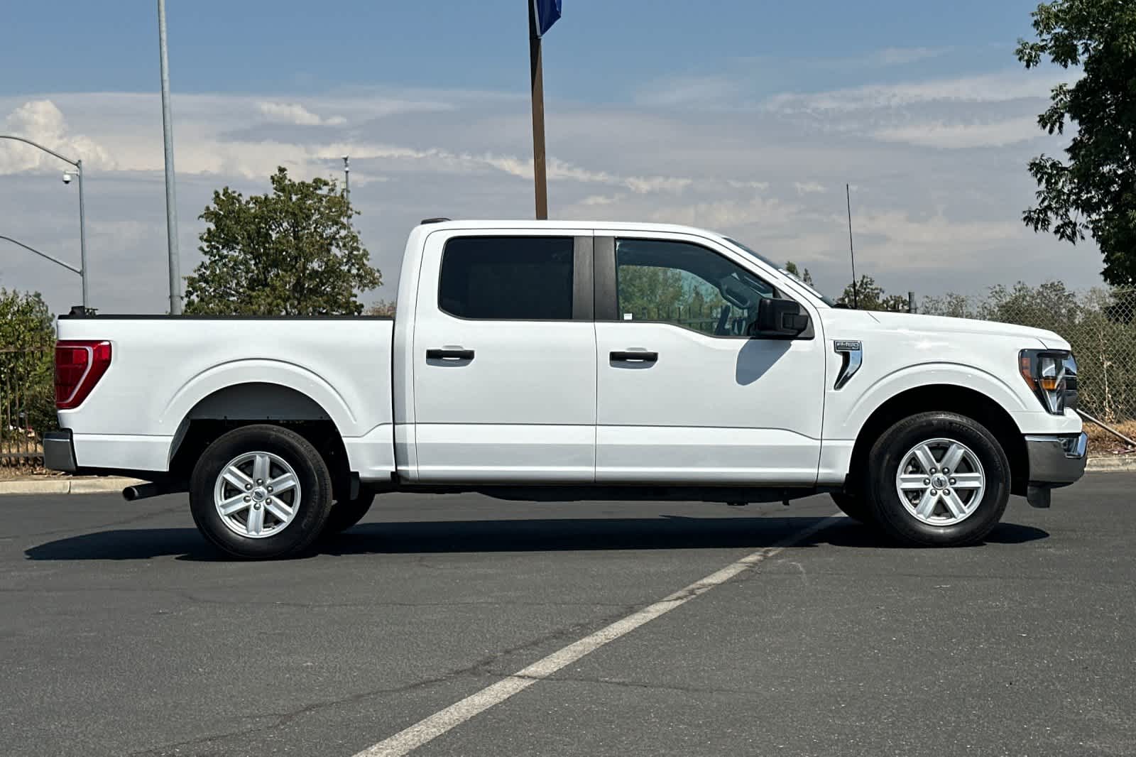 Thumbnail: 2023 Ford F-150 - 9