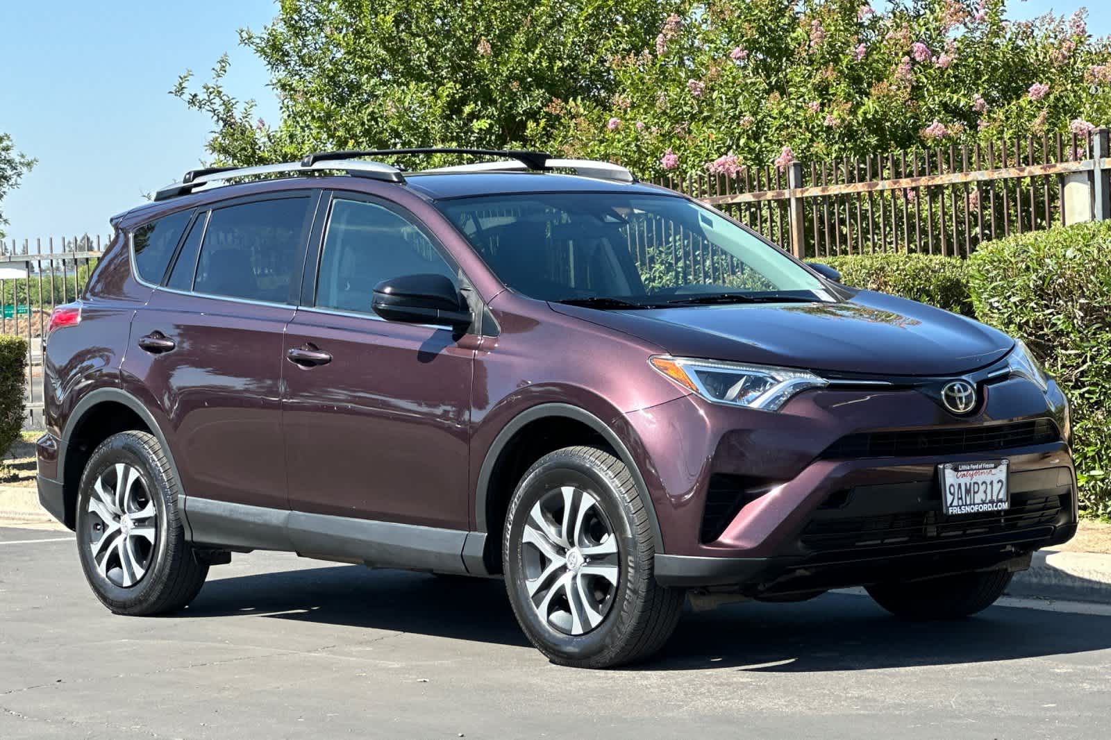 Thumbnail: 2018 Toyota RAV4 - 9