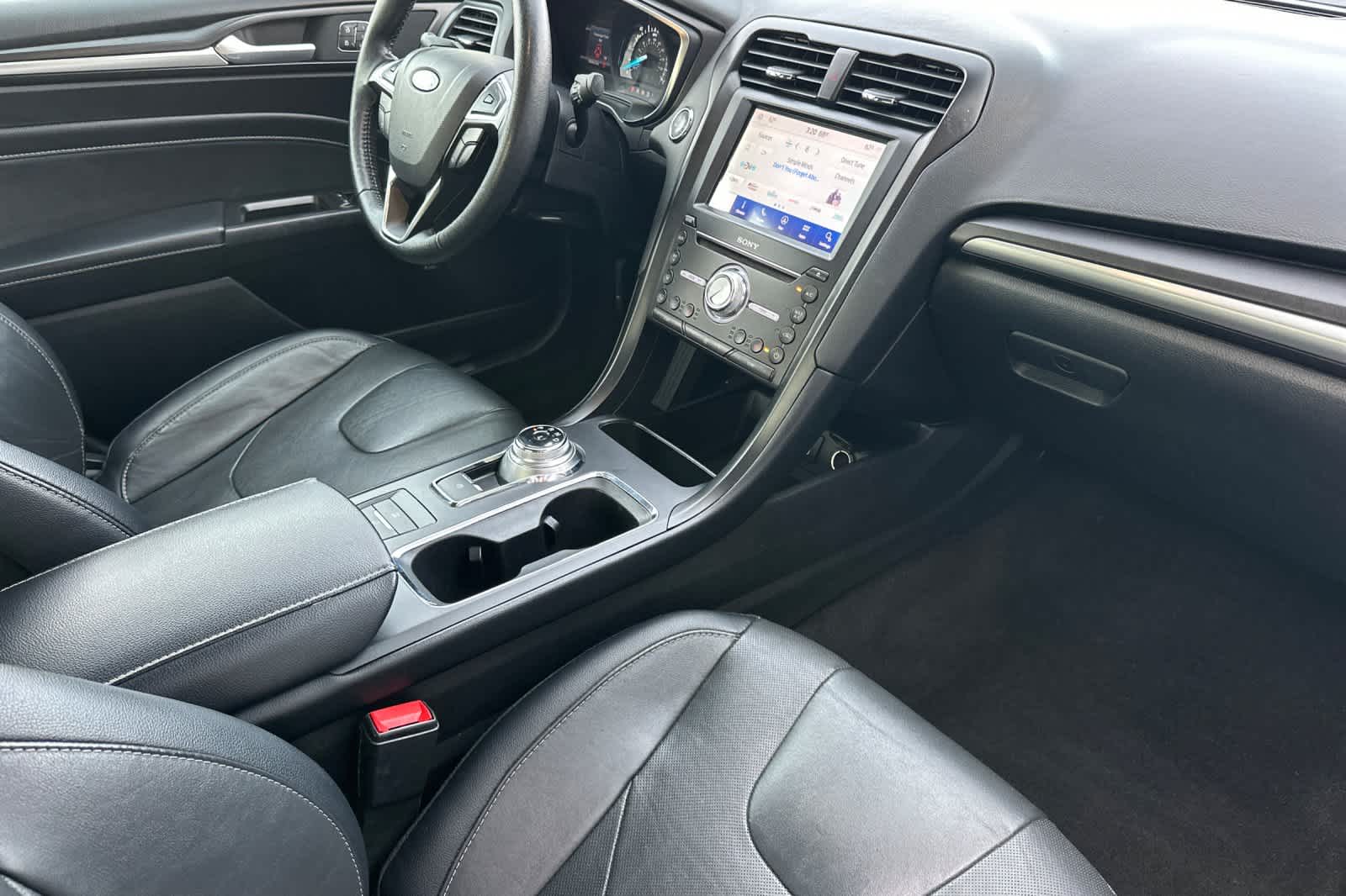 Thumbnail: 2020 Ford Fusion - 15