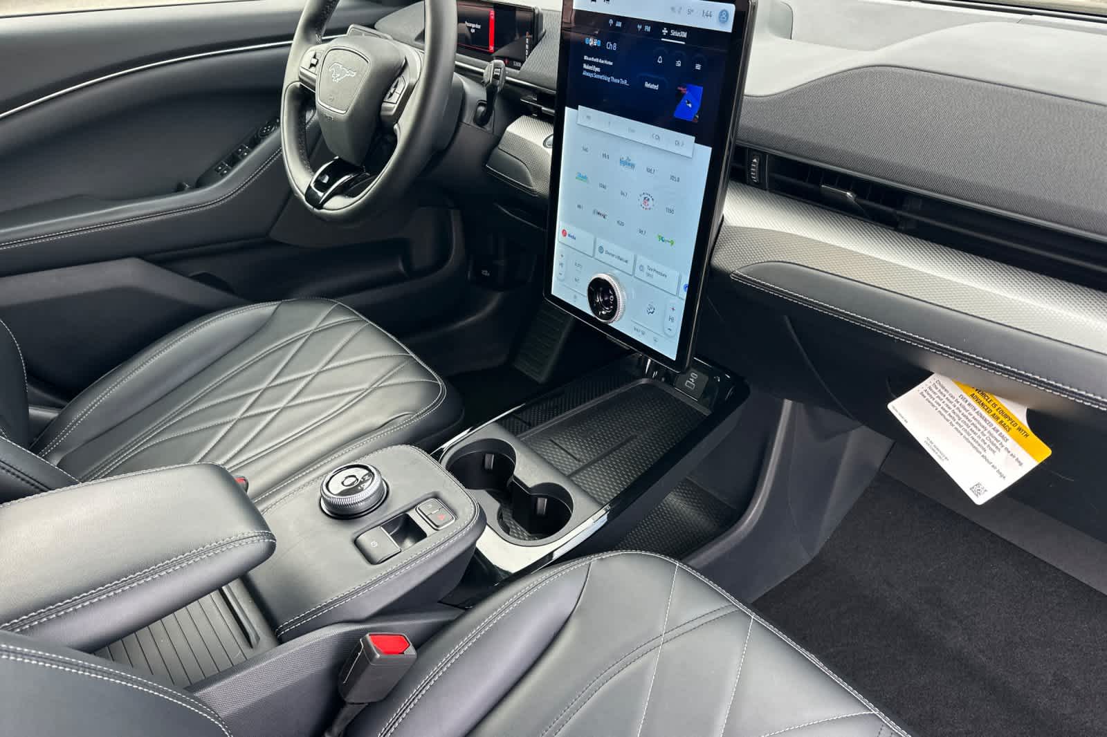 Thumbnail: 2022 Ford Mustang Mach-E - 17