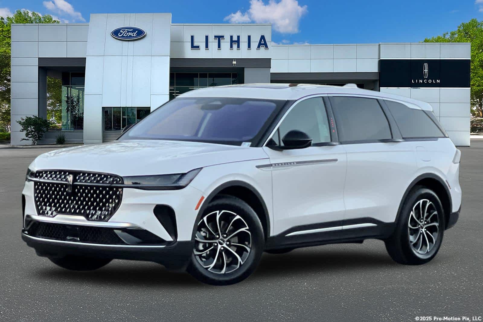 Thumbnail: 2026 Lincoln Nautilus - 1