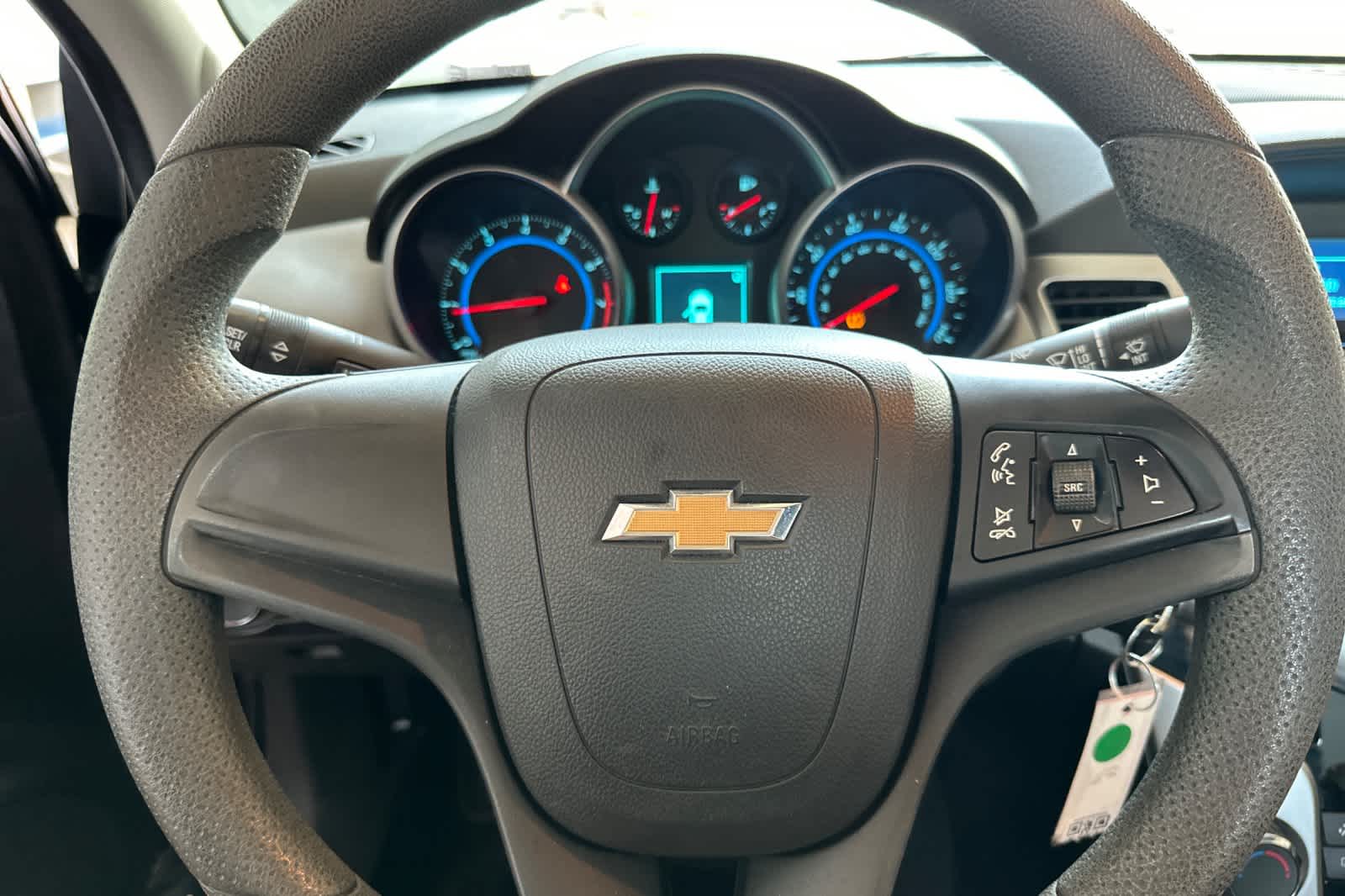 Thumbnail: 2015 Chevrolet Cruze - 20