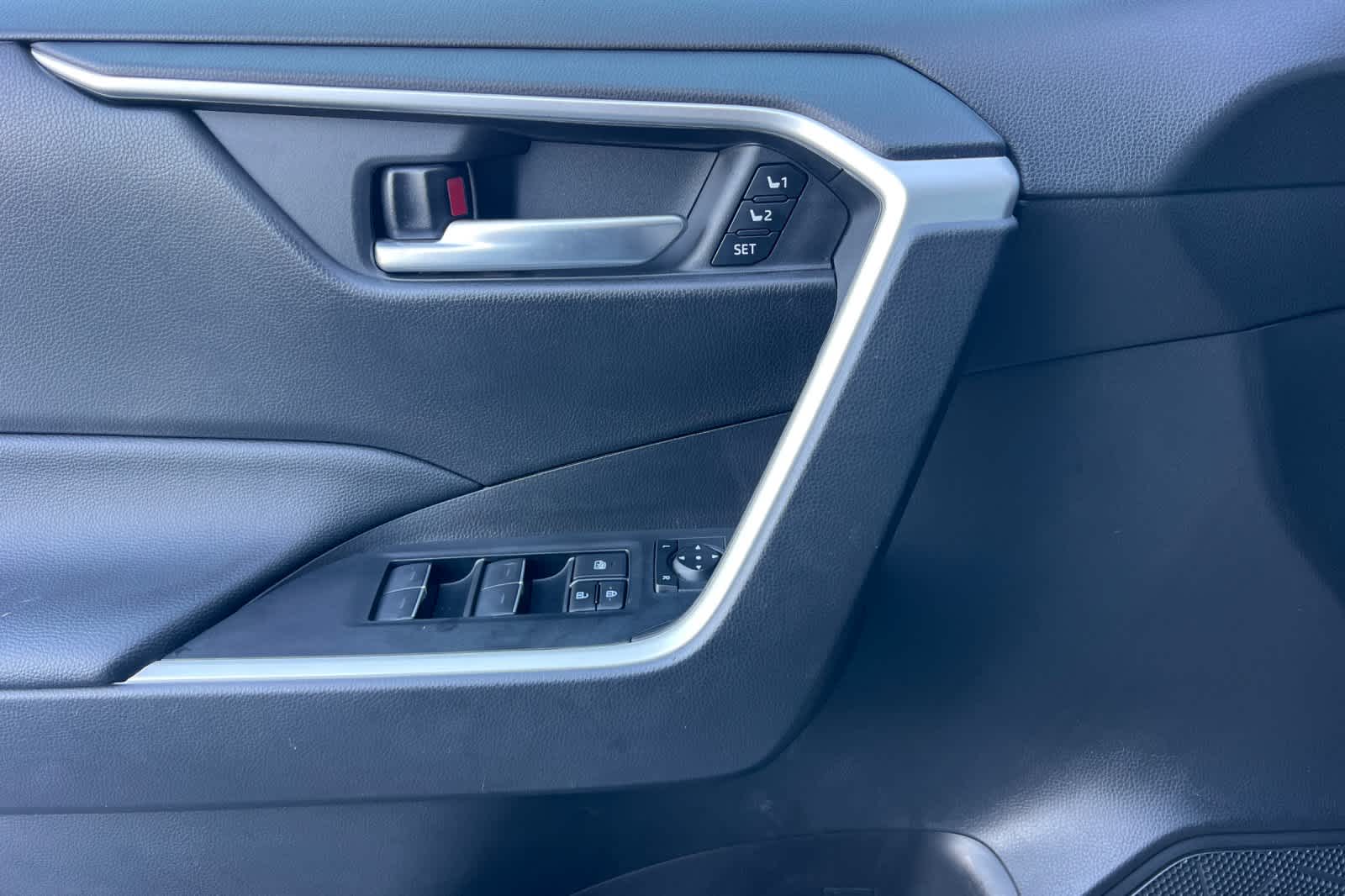 Thumbnail: 2023 Toyota RAV4 - 12