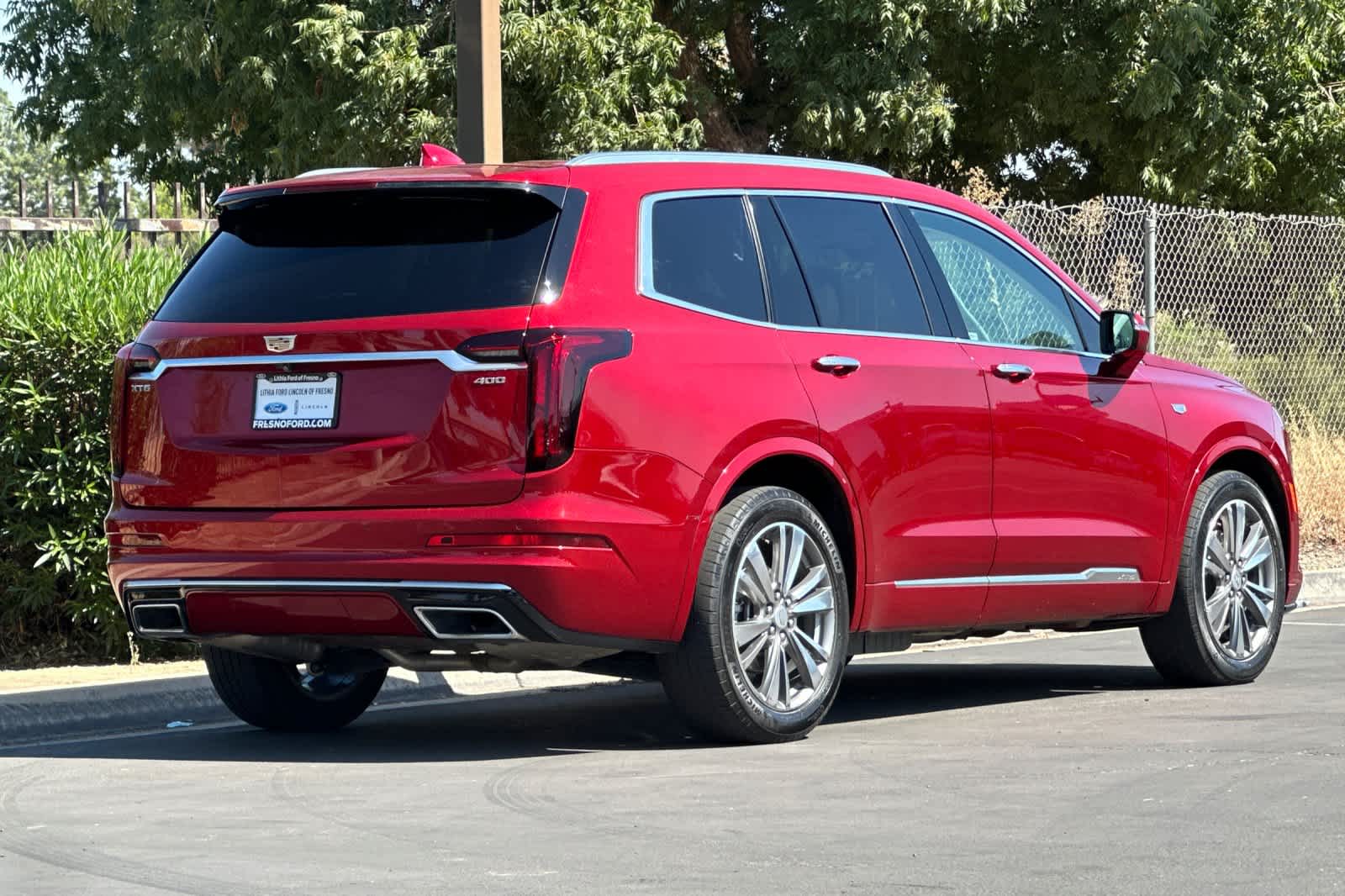 Thumbnail: 2021 Cadillac XT6 - 2