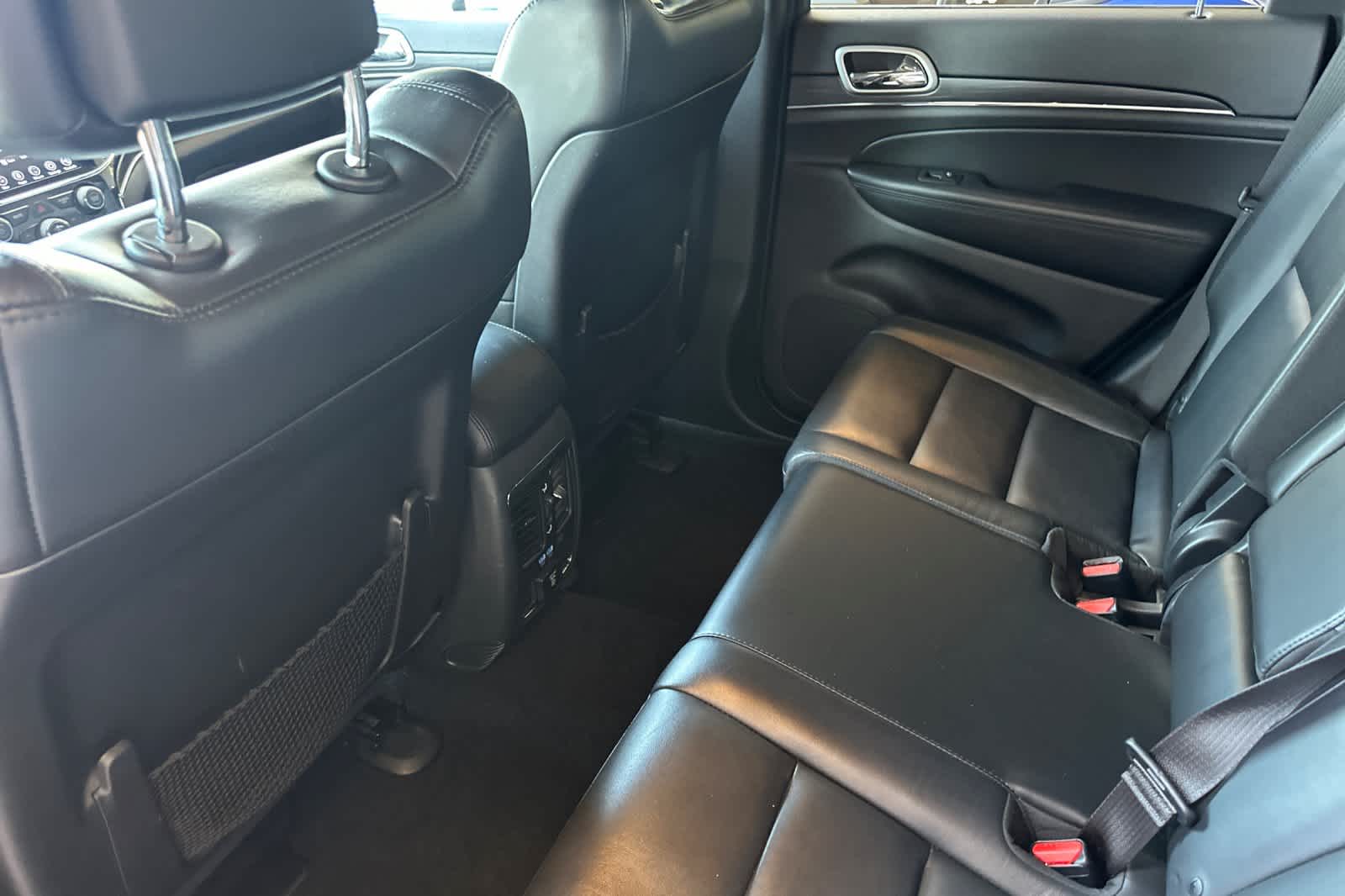 Thumbnail: 2019 Jeep Grand Cherokee - 4