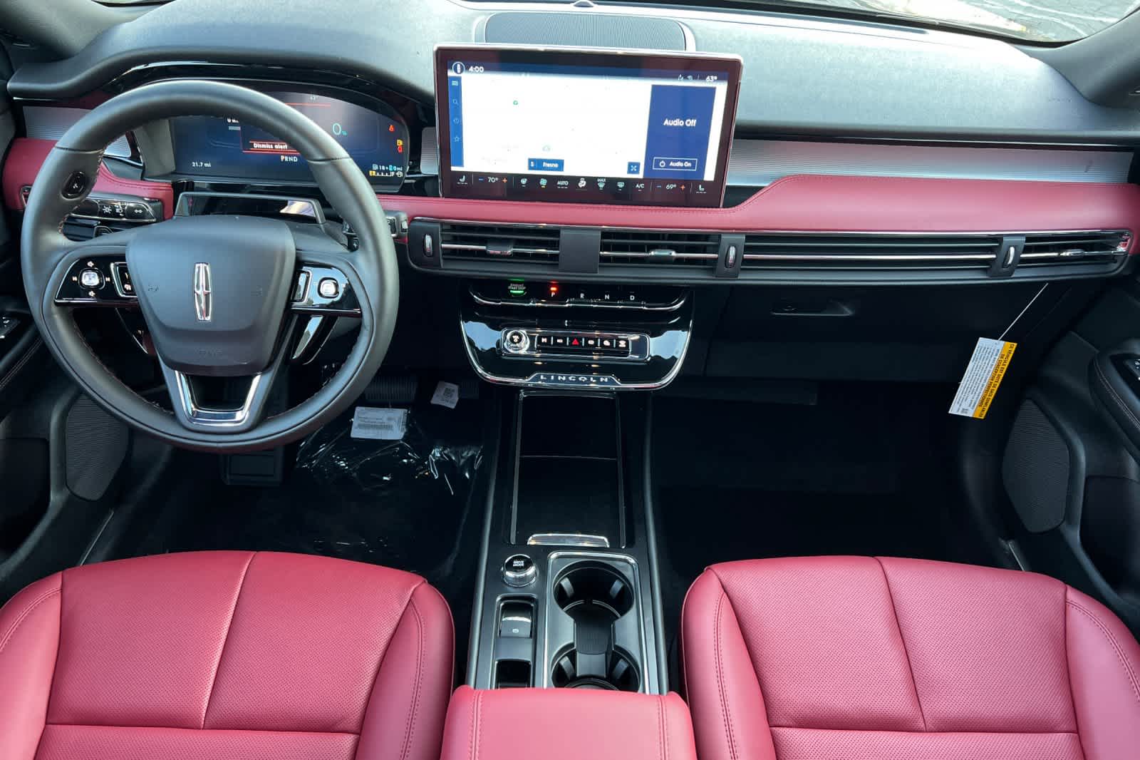 Thumbnail: 2026 Lincoln Corsair - 3