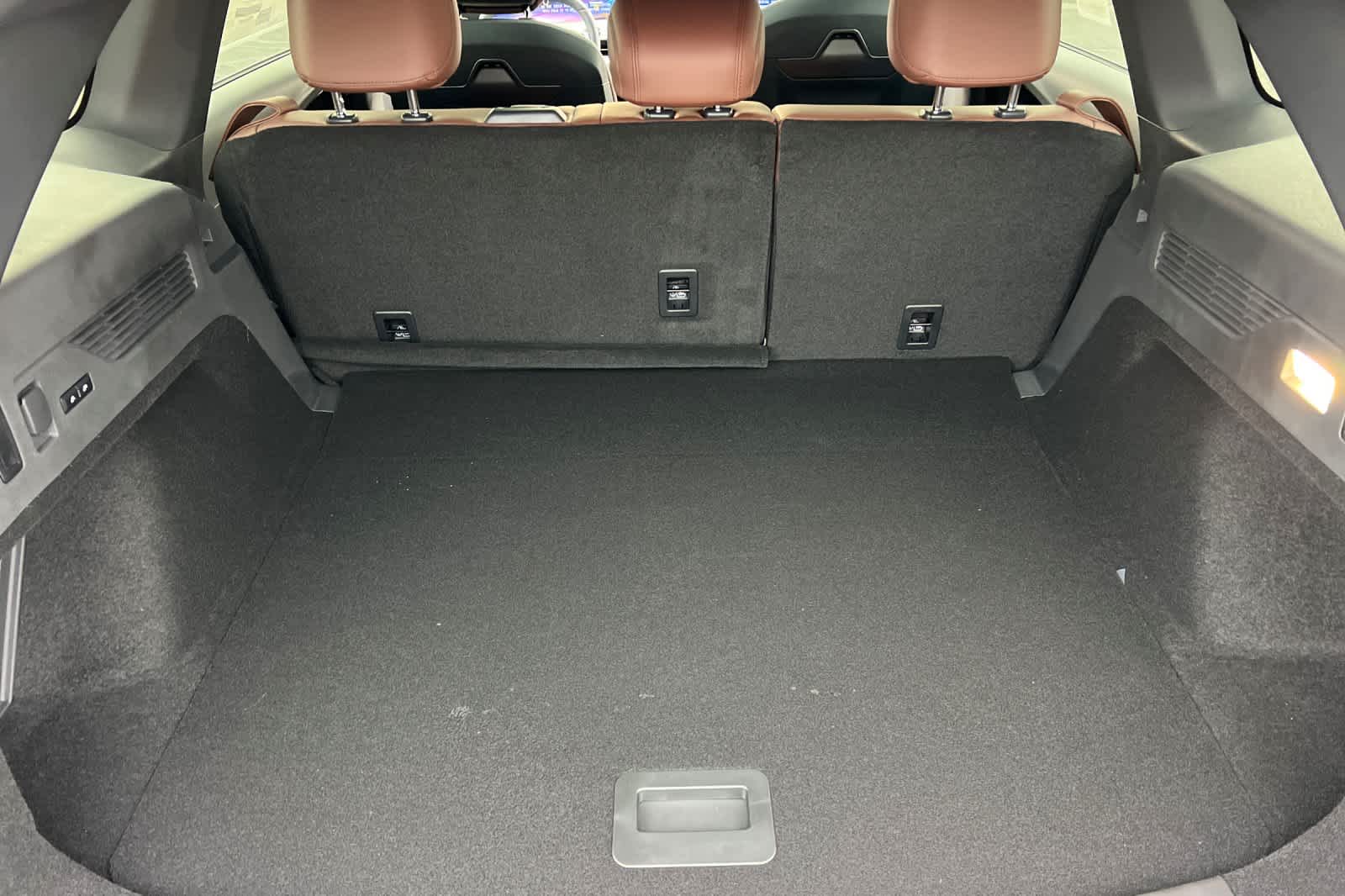 Thumbnail: 2026 Lincoln Nautilus - 16