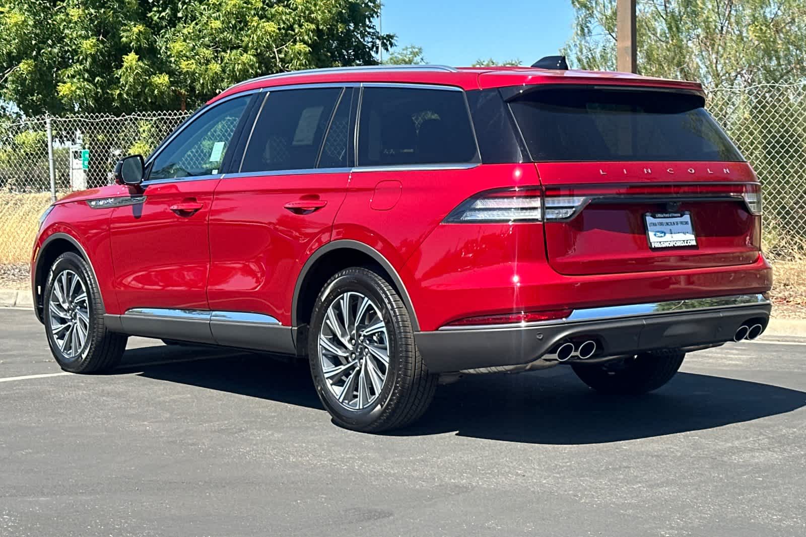 Thumbnail: 2026 Lincoln Aviator - 6