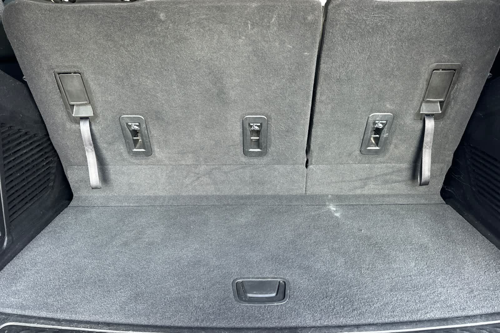 Thumbnail: 2023 GMC Yukon - 16