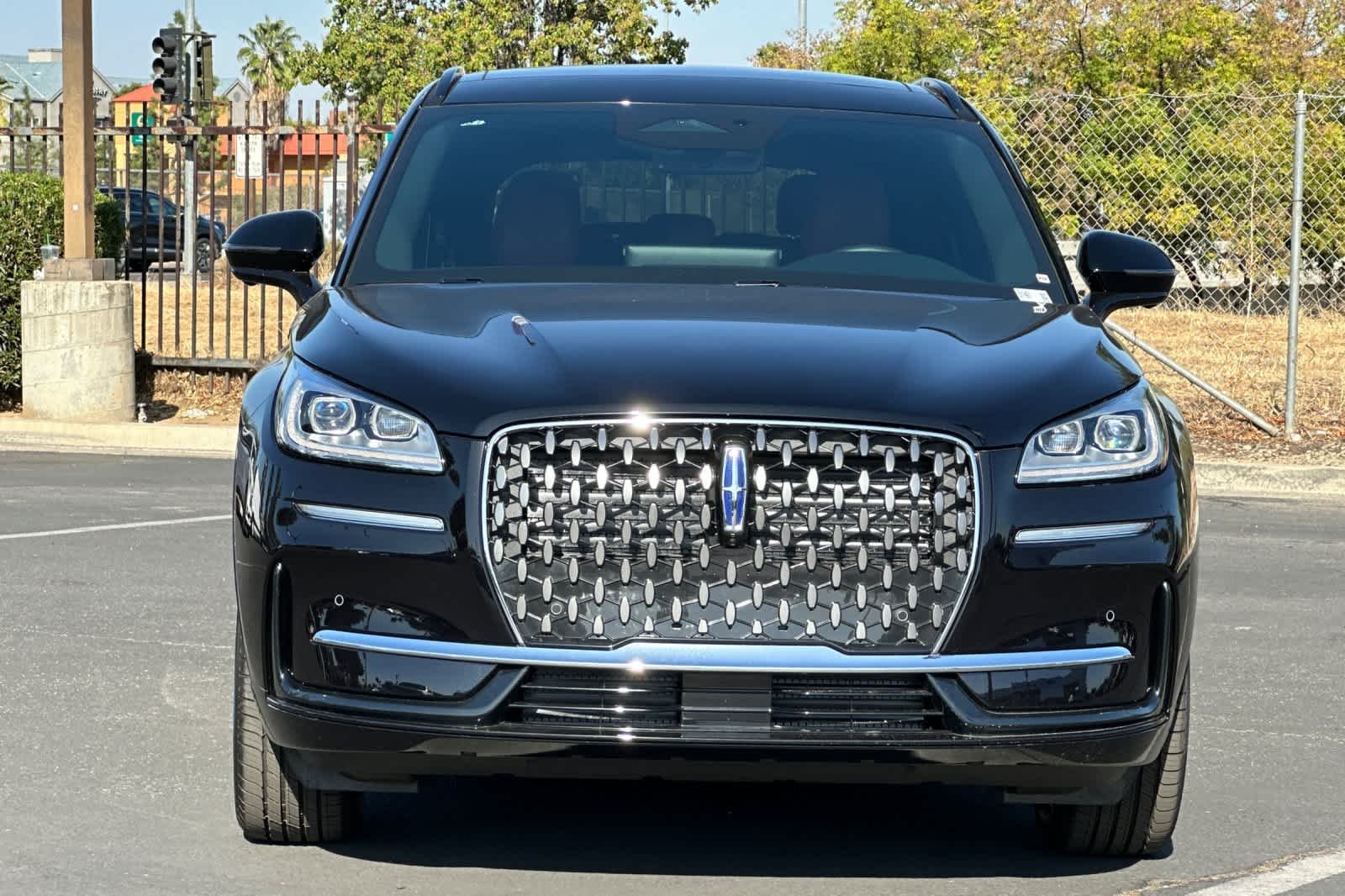 Thumbnail: 2025 Lincoln Corsair - 11