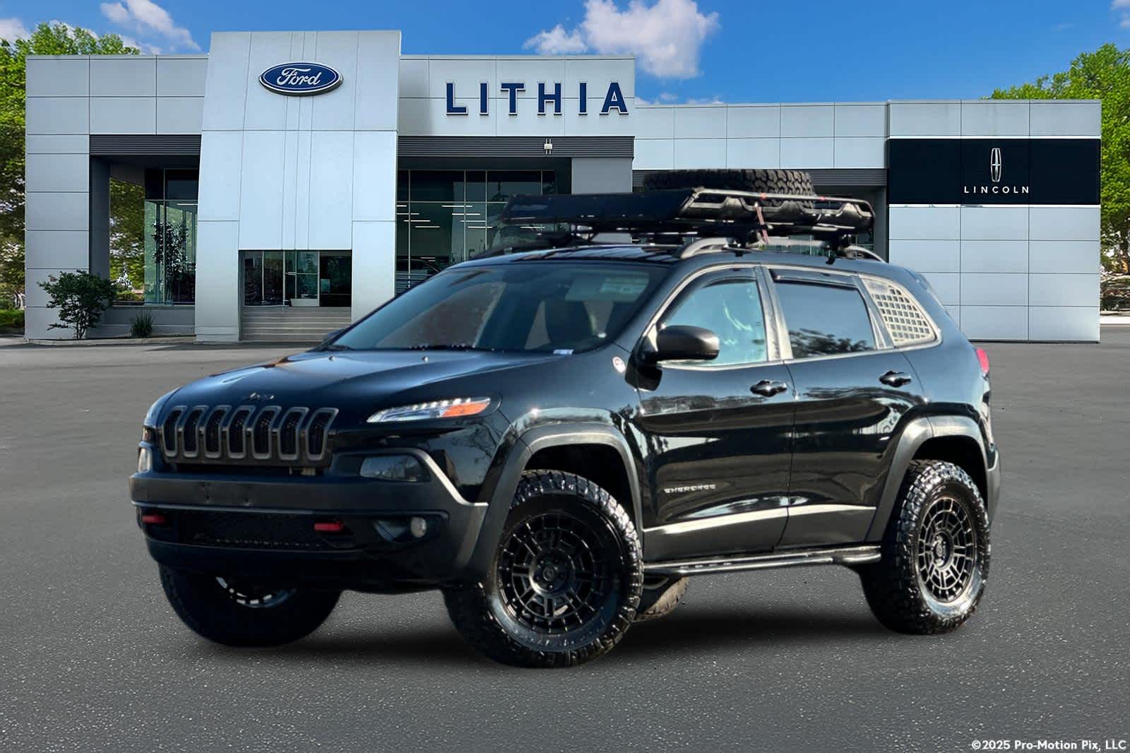 Thumbnail: 2018 Jeep Cherokee - 1