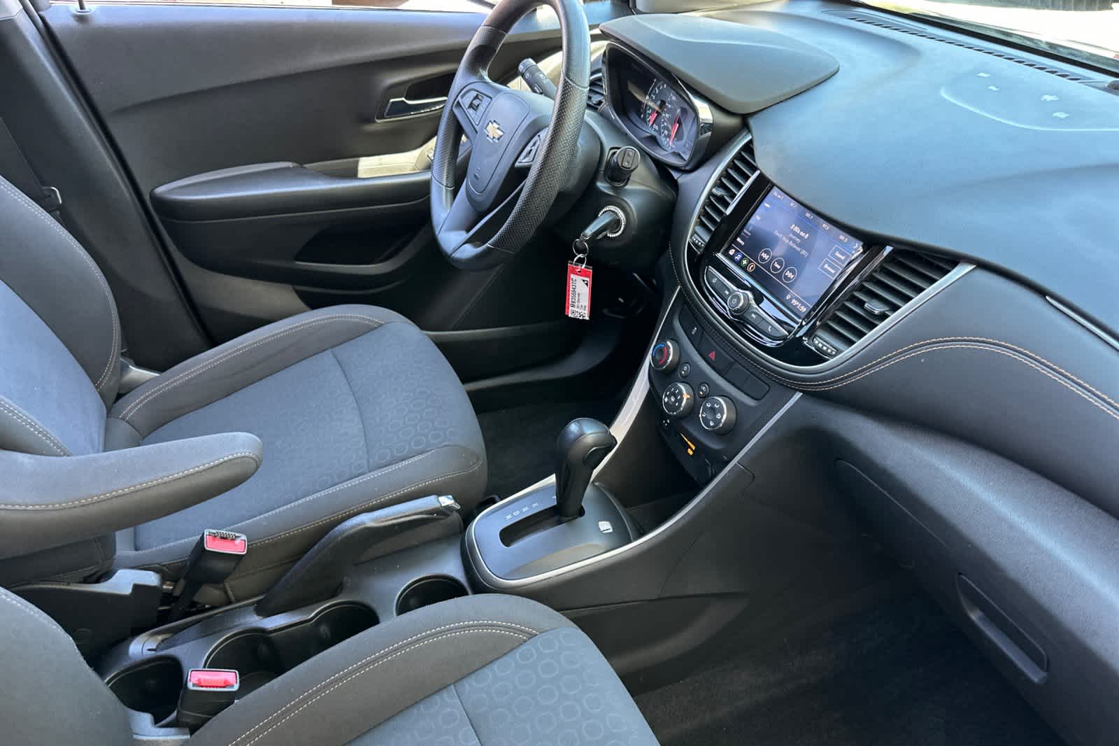 Thumbnail: 2021 Chevrolet Trax - 16