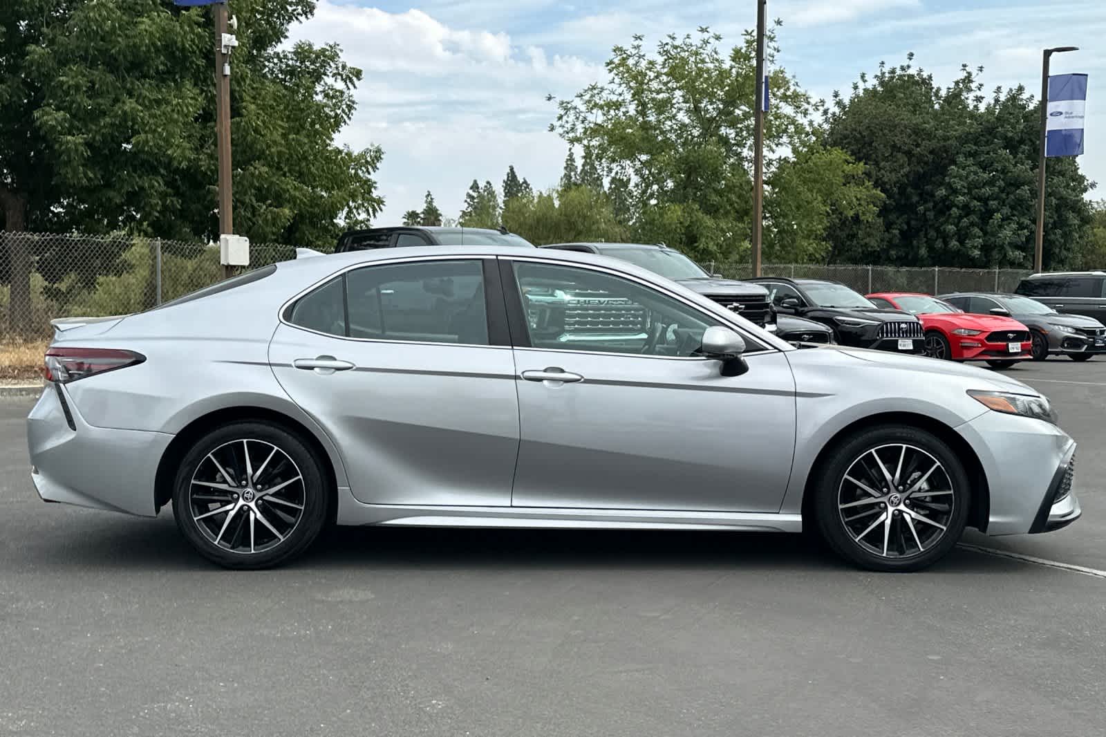 Thumbnail: 2023 Toyota Camry - 8