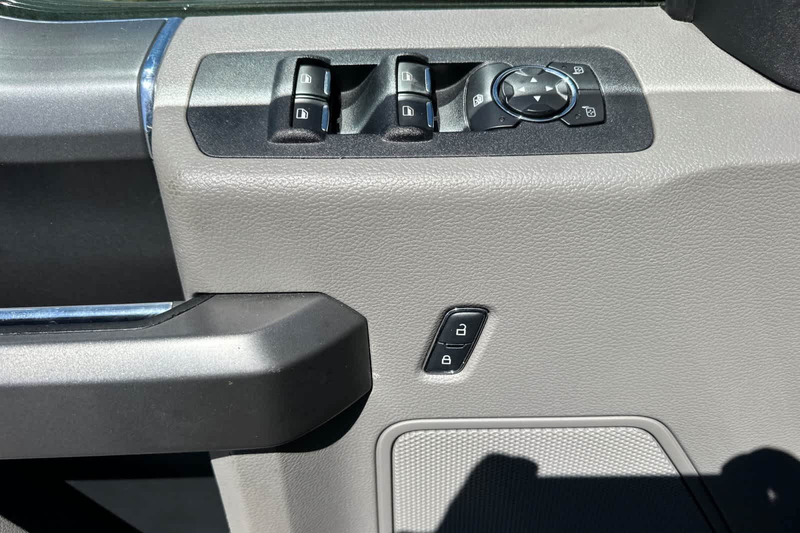 Thumbnail: 2015 Ford F-150 - 12