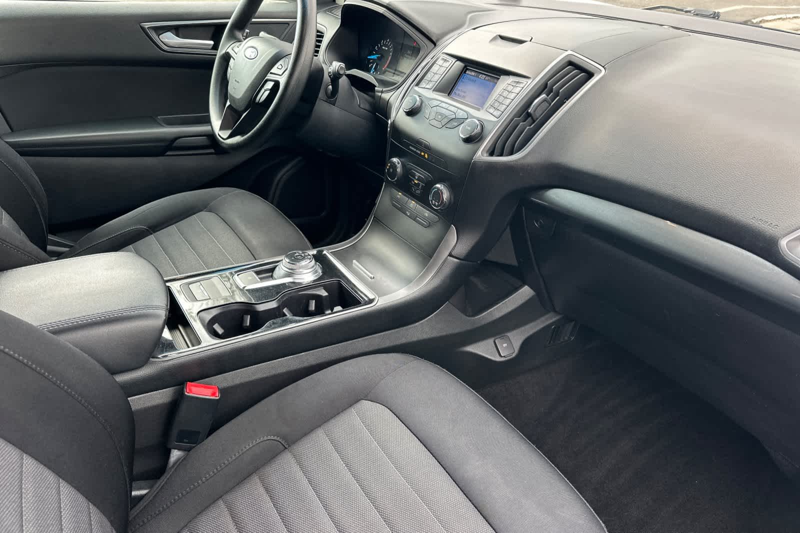 Thumbnail: 2019 Ford Edge - 17