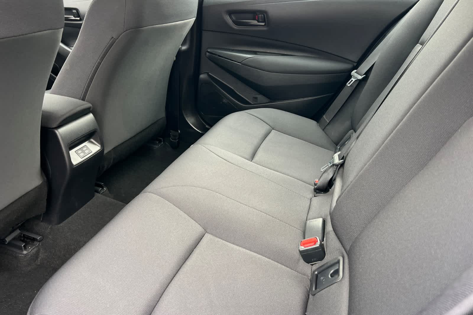 Thumbnail: 2025 Toyota Corolla - 4