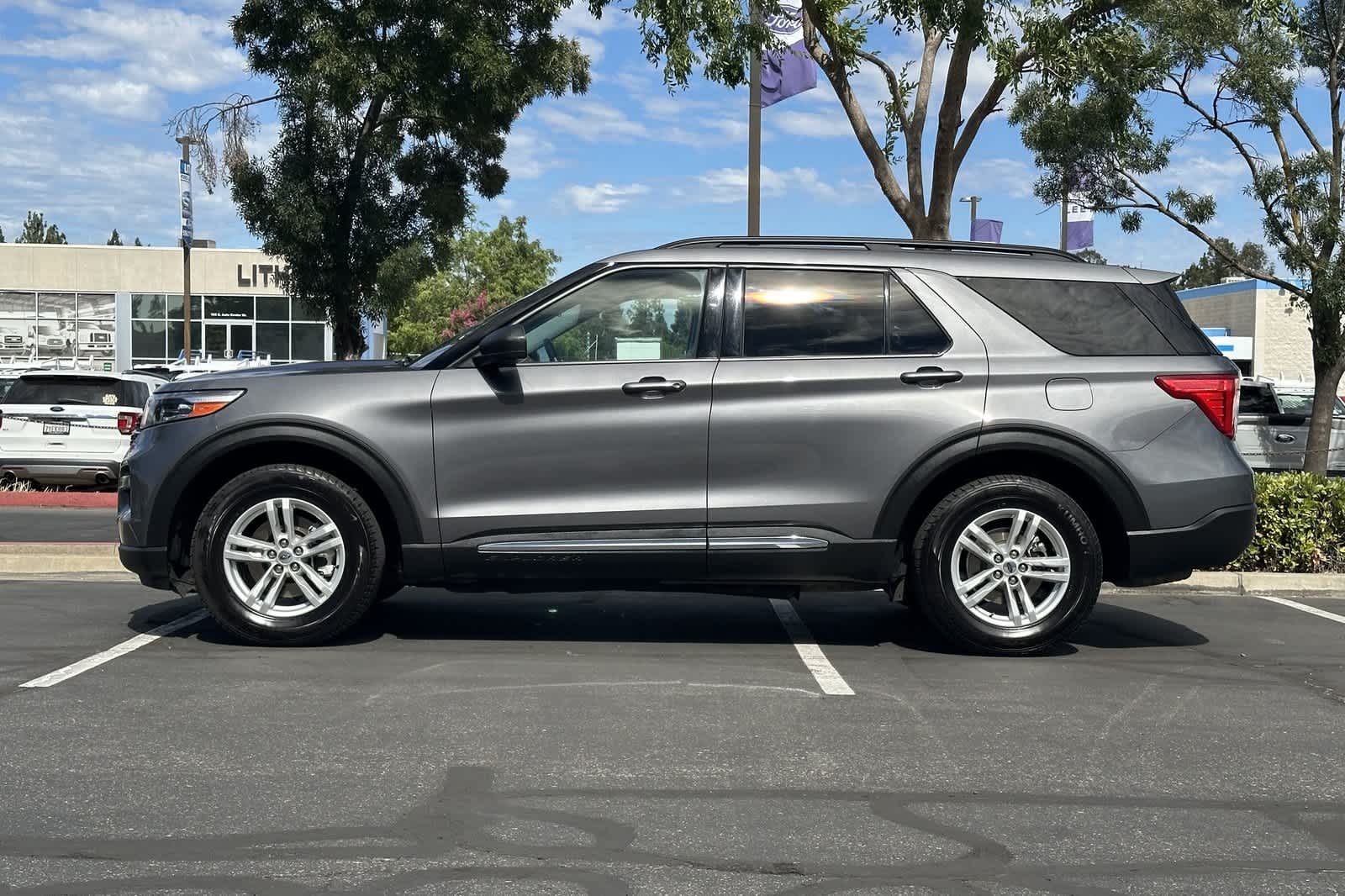 Thumbnail: 2021 Ford Explorer - 5