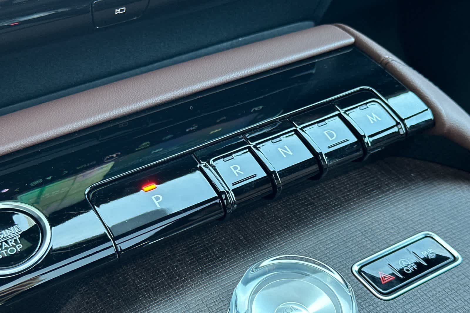 Thumbnail: 2026 Lincoln Navigator L - 24