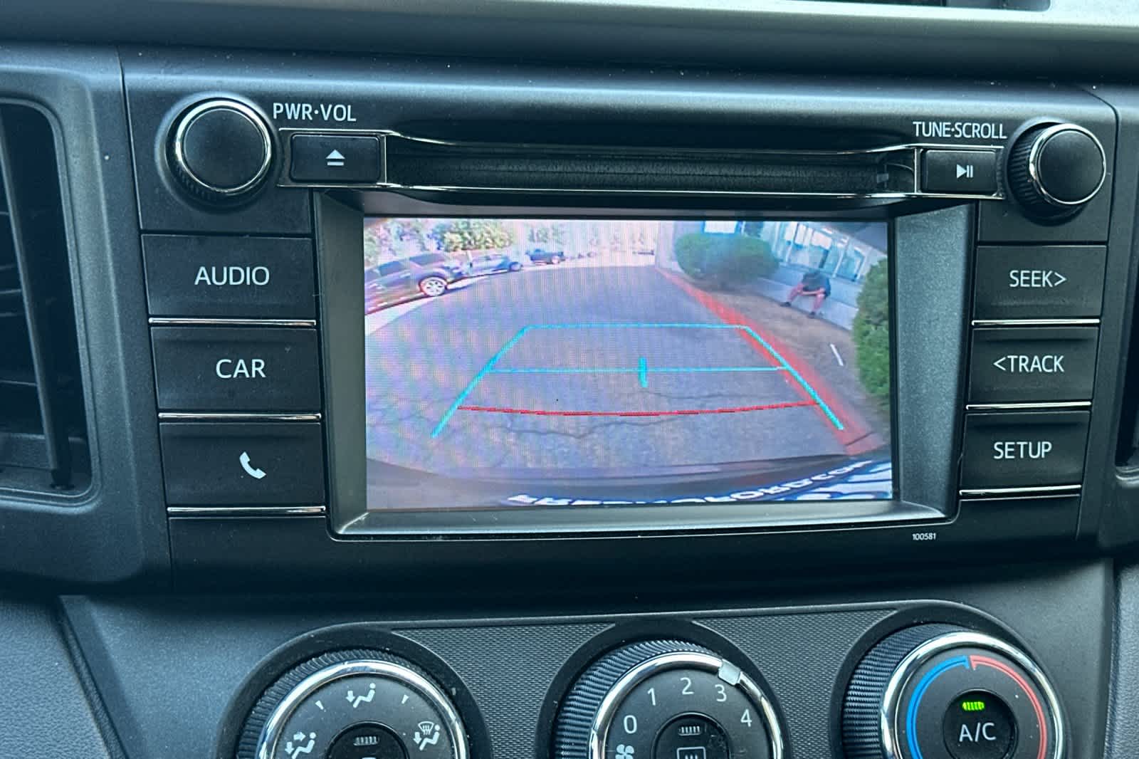Thumbnail: 2018 Toyota RAV4 - 19