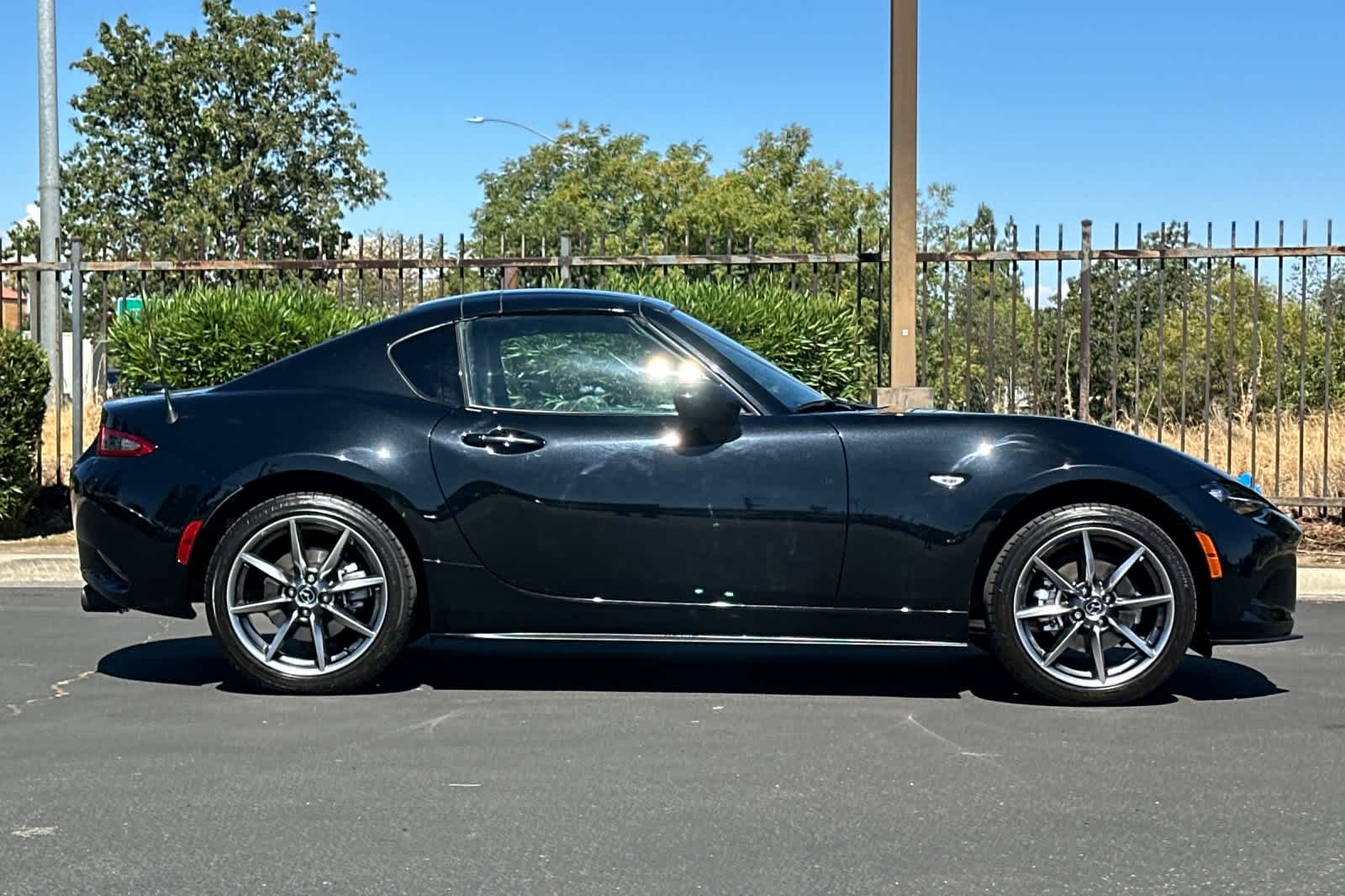 Thumbnail: 2023 Mazda MX-5 Miata - 7
