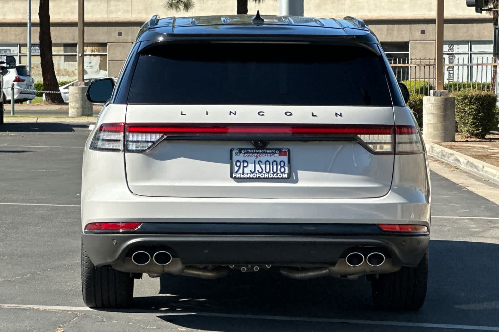 Thumbnail: 2023 Lincoln Aviator - 8