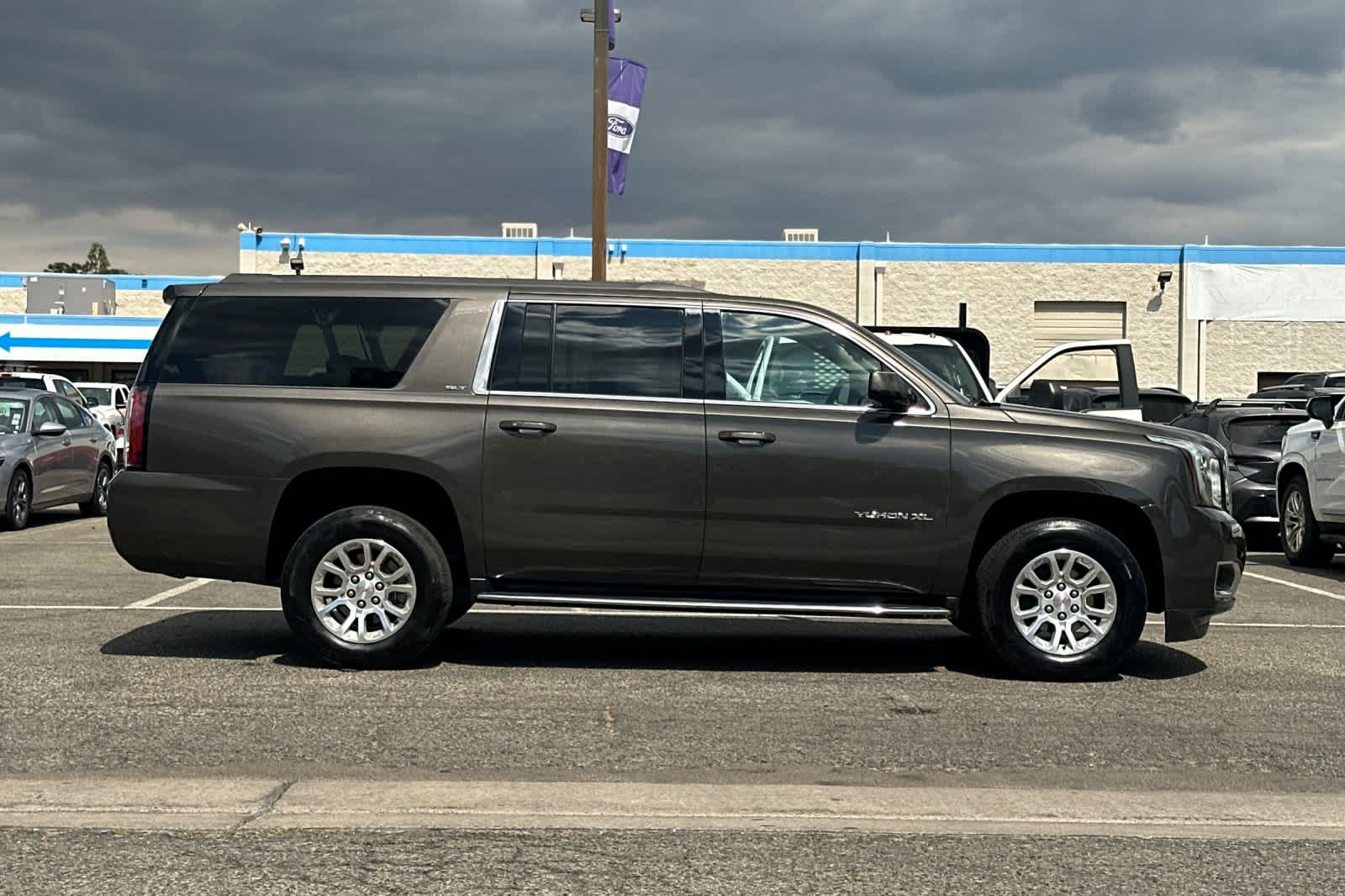 Thumbnail: 2019 GMC Yukon XL - 7