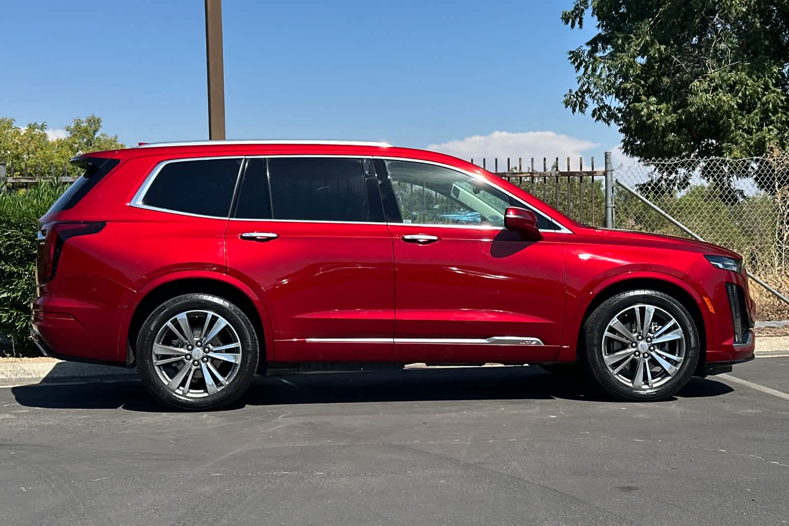 Thumbnail: 2021 Cadillac XT6 - 8