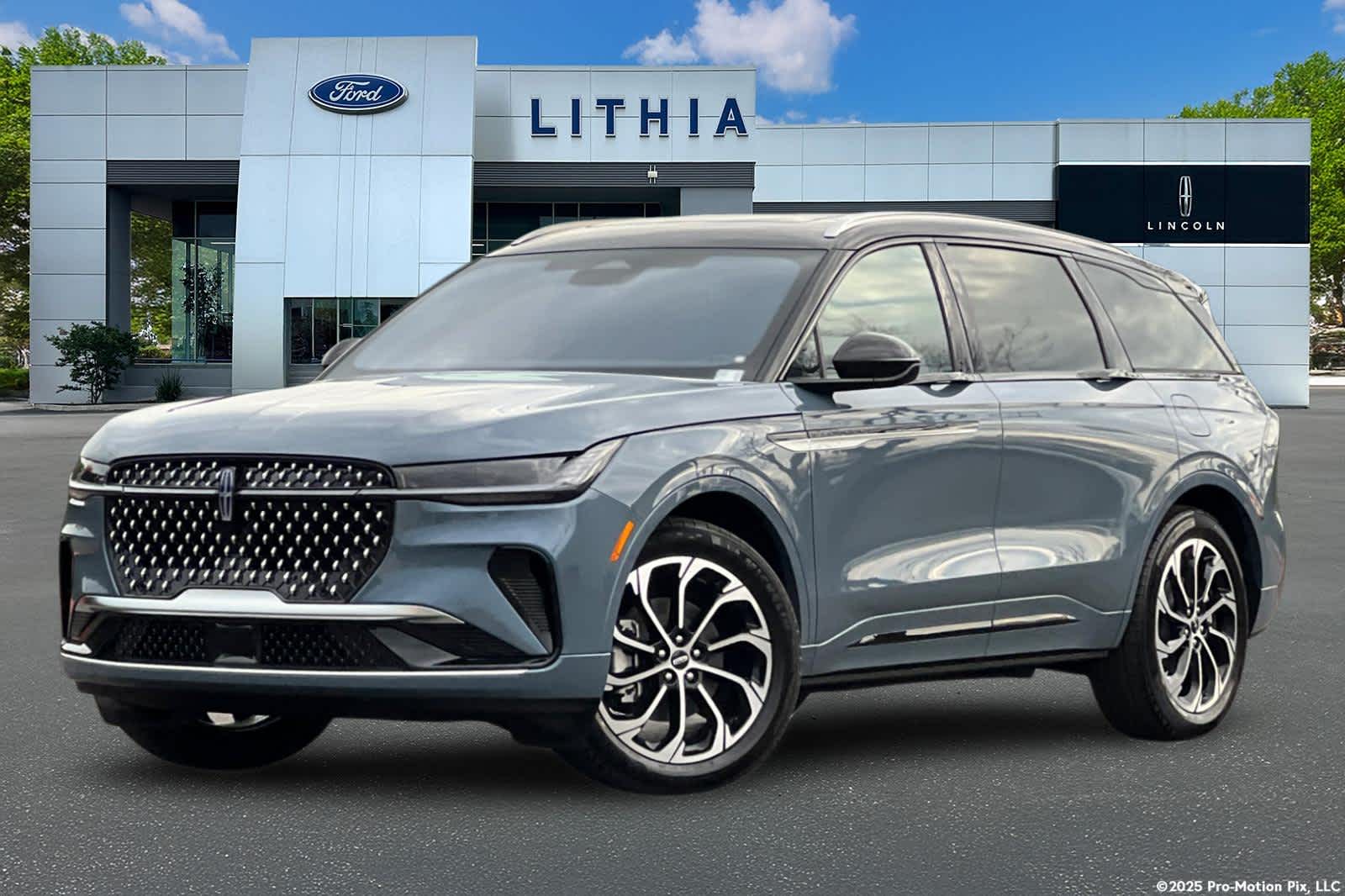 Thumbnail: 2026 Lincoln Nautilus - 1