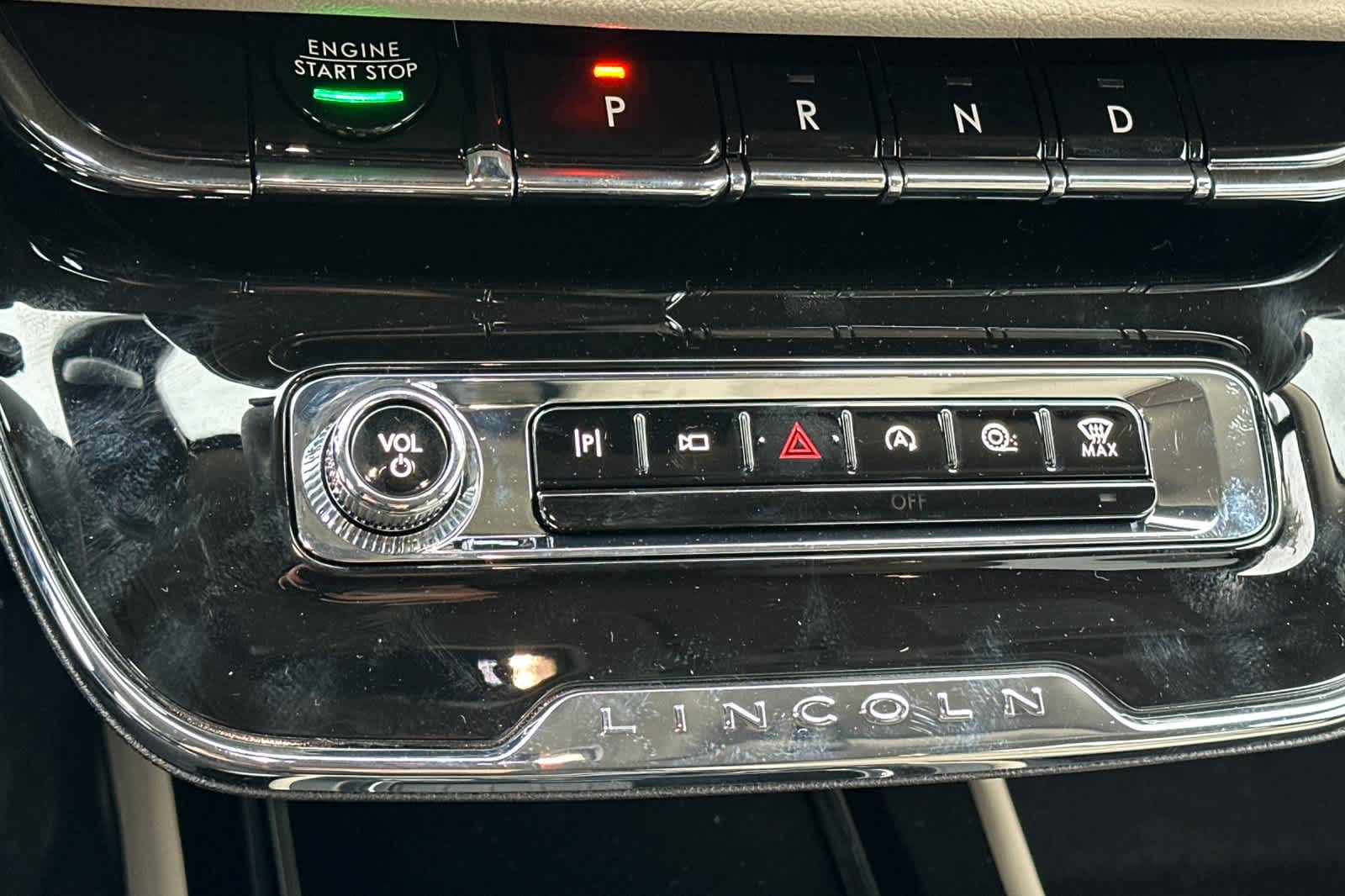 Thumbnail: 2025 Lincoln Corsair - 22