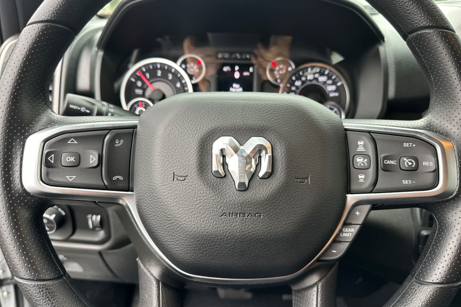 Thumbnail: 2025 RAM 1500 - 22