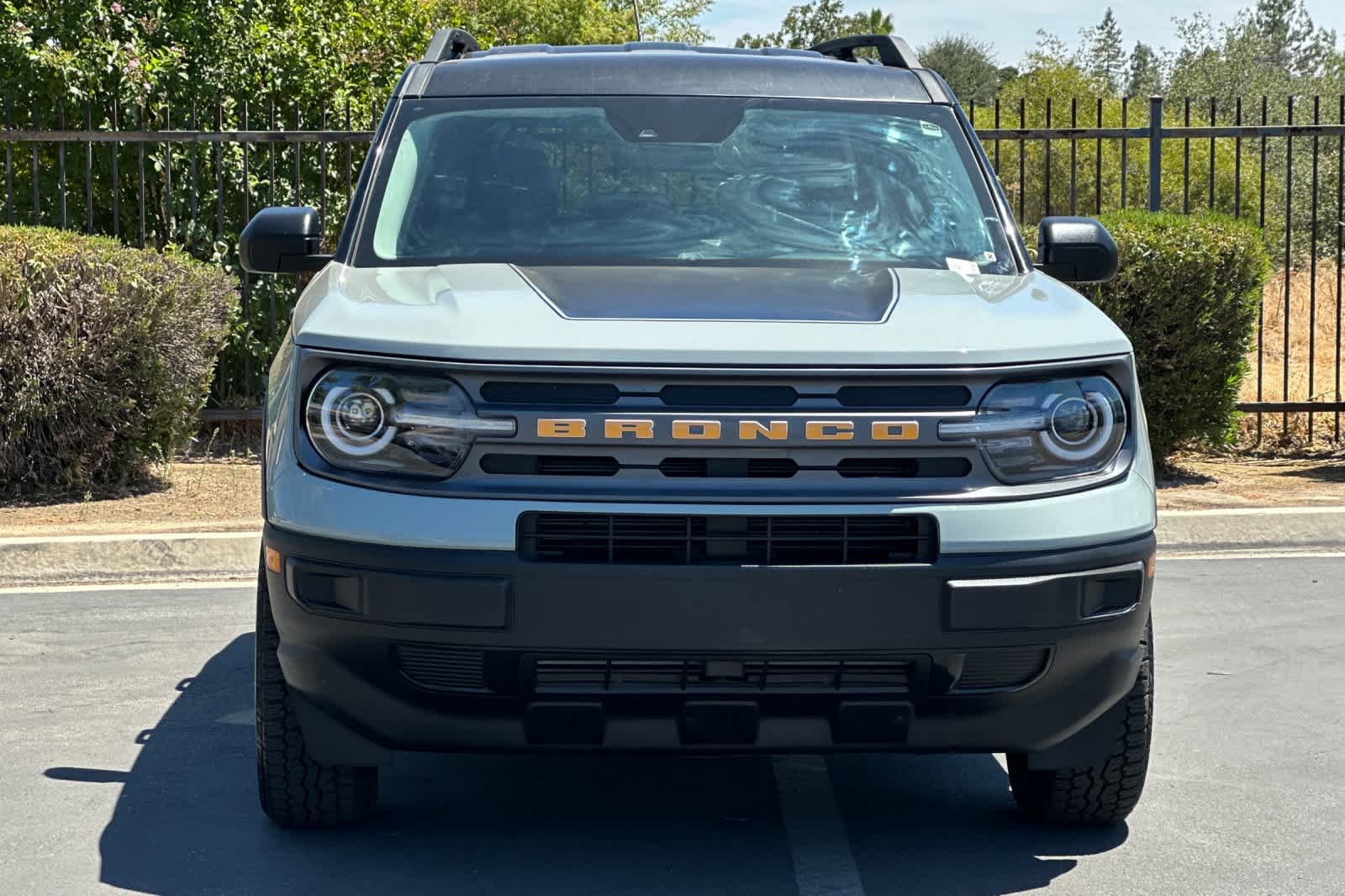 Thumbnail: 2022 Ford Bronco Sport - 10
