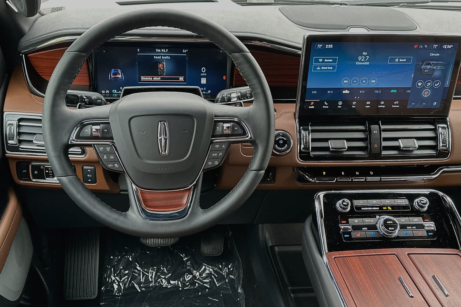 Thumbnail: 2024 Lincoln Navigator L - 15