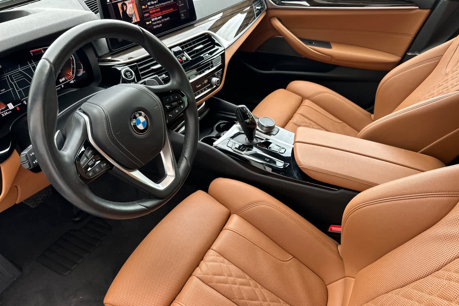 Thumbnail: 2021 BMW 5 Series - 11