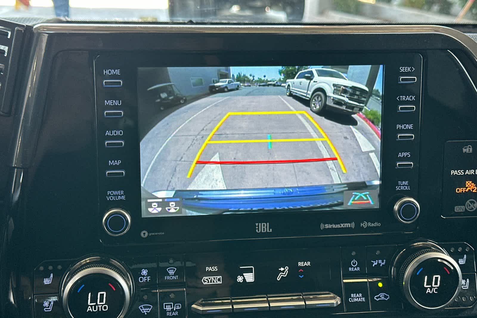 2020 Toyota Highlander Limited 19