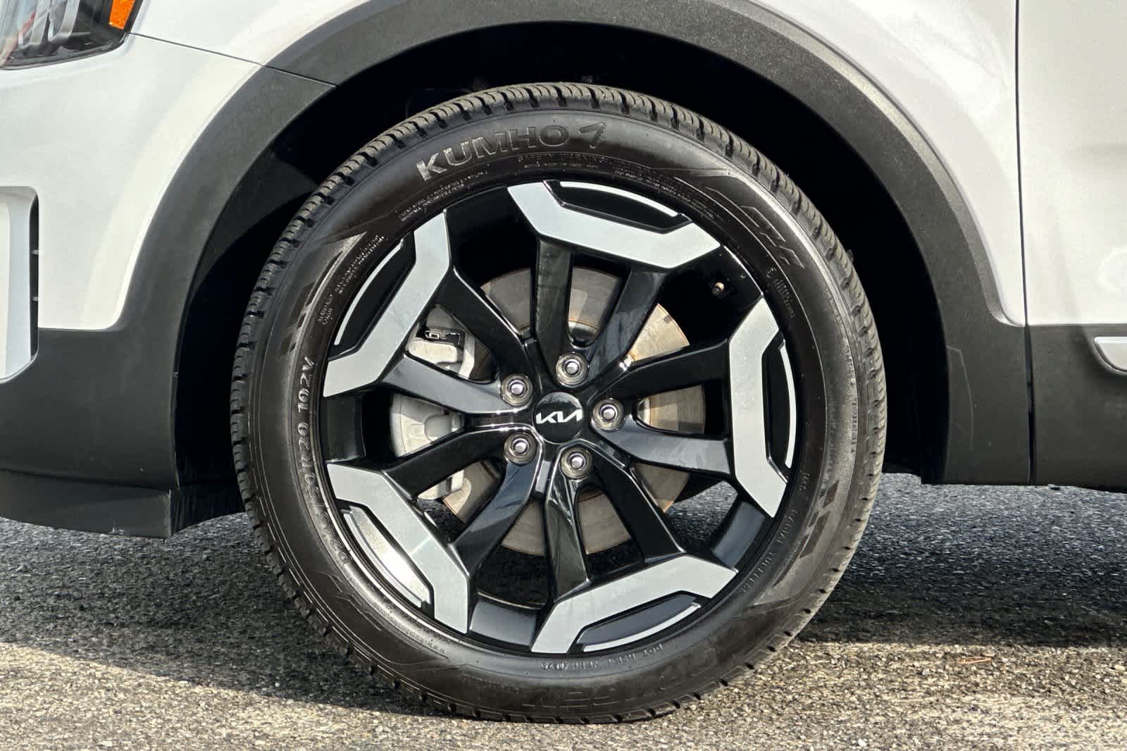 Thumbnail: 2023 Kia Telluride - 28