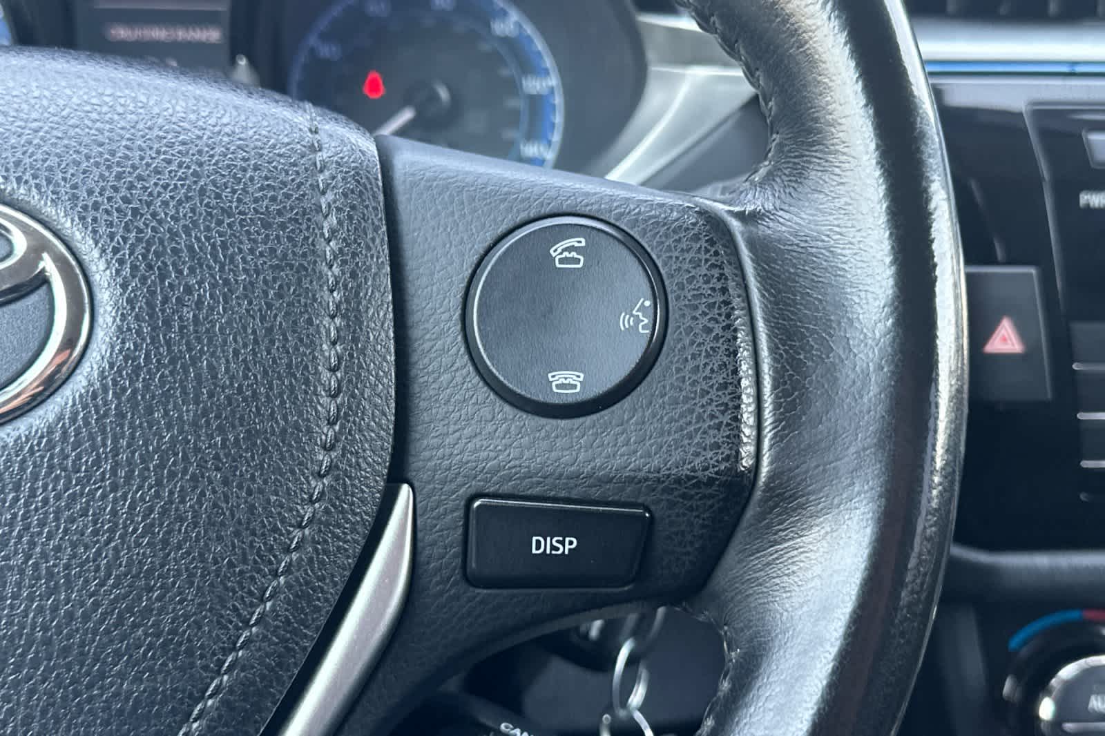 Thumbnail: 2015 Toyota Corolla - 27