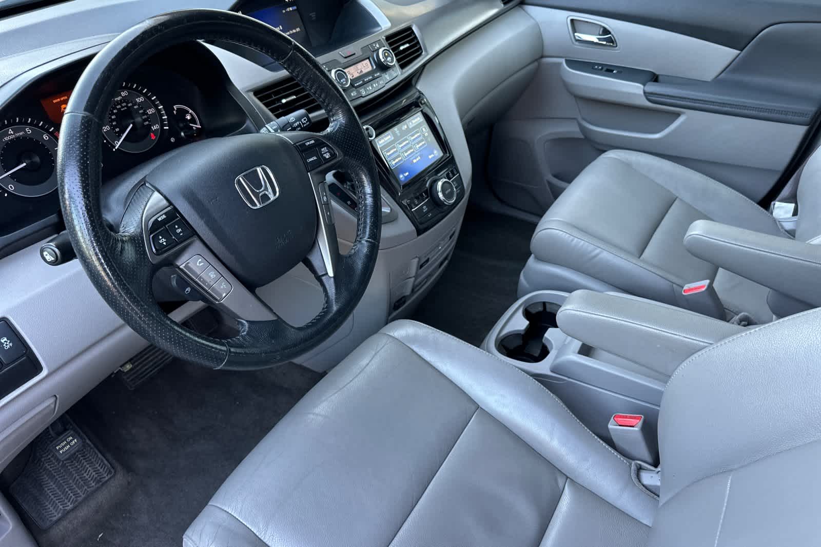 Thumbnail: 2015 Honda Odyssey - 11