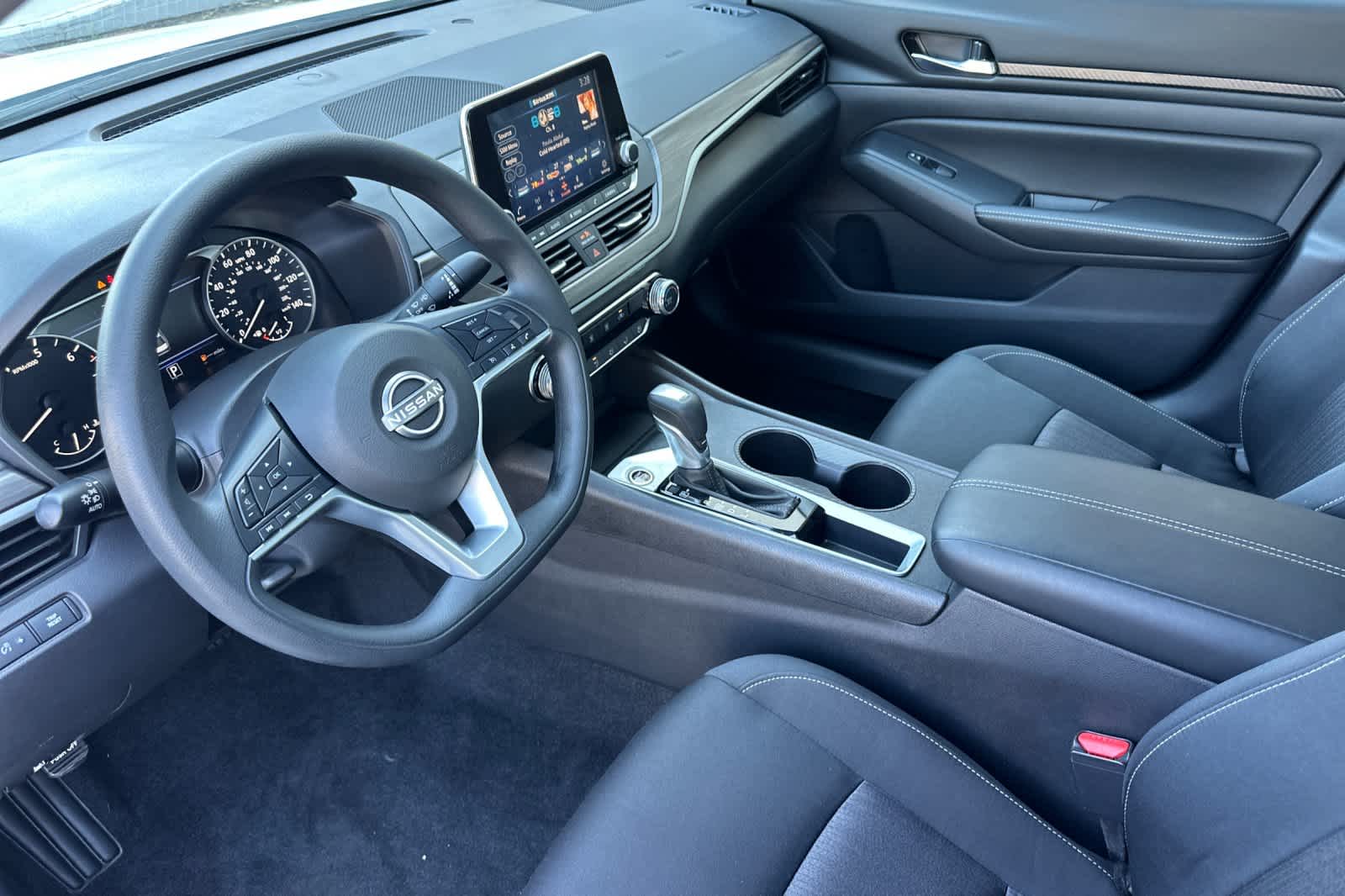 2025 Nissan Altima SV 11