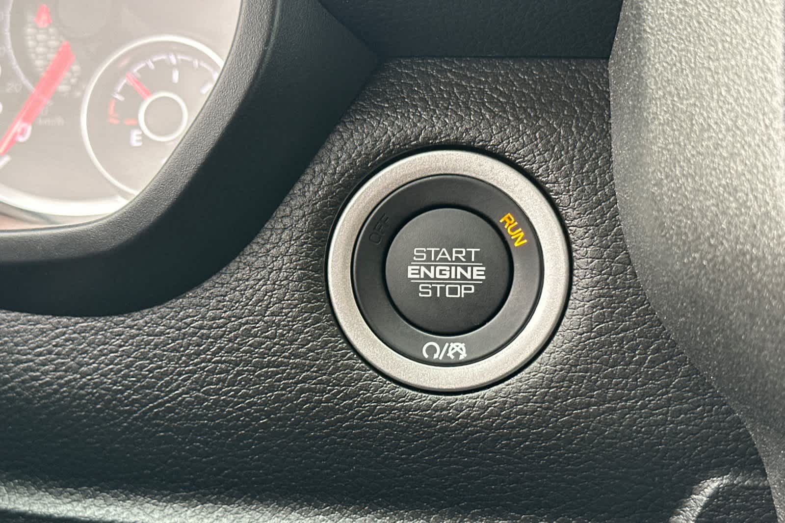 Thumbnail: 2025 RAM 1500 - 21