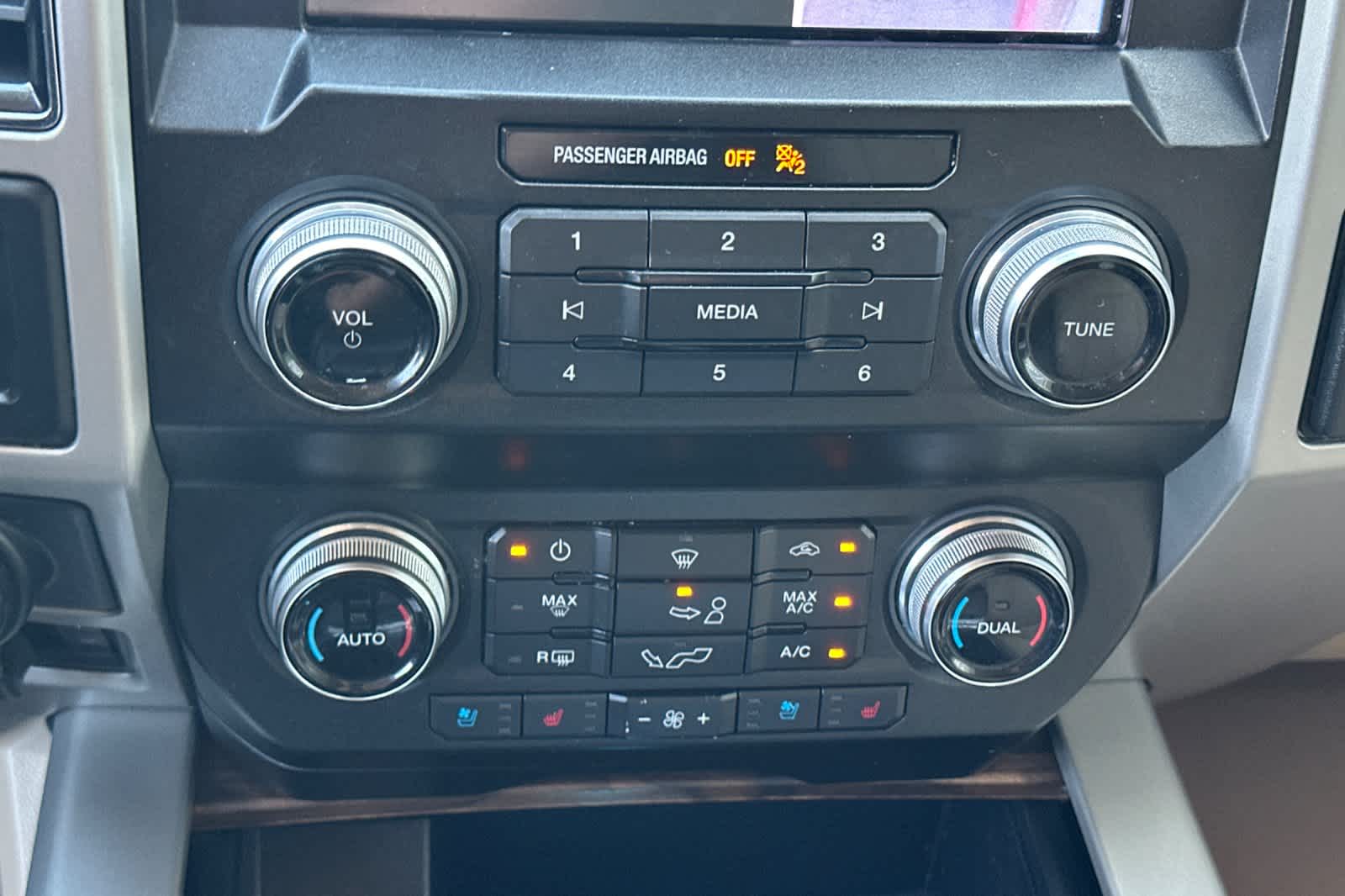 Thumbnail: 2019 Ford F-150 - 19