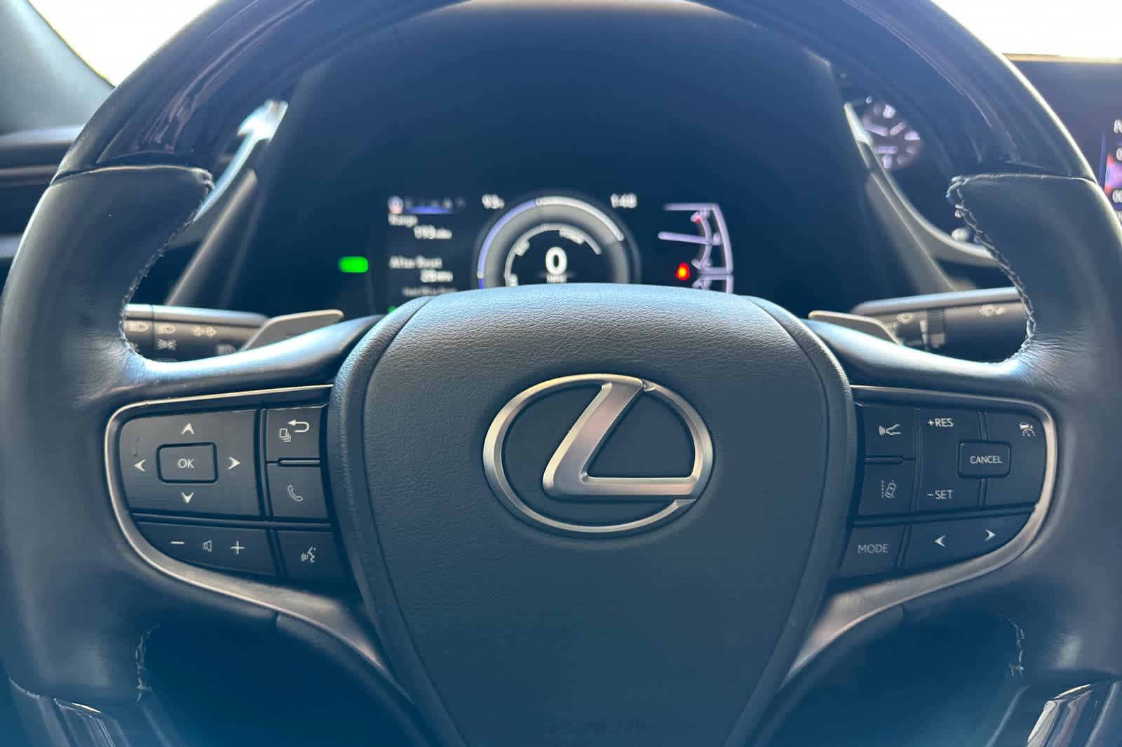 Thumbnail: 2019 Lexus ES - 23