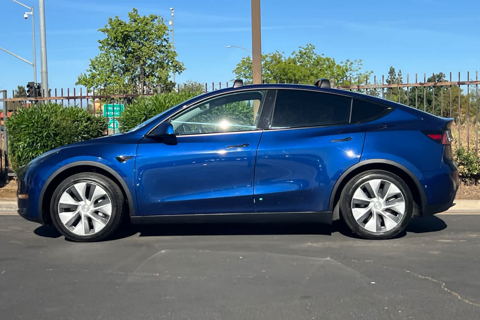 Thumbnail: 2021 Tesla Model Y - 5