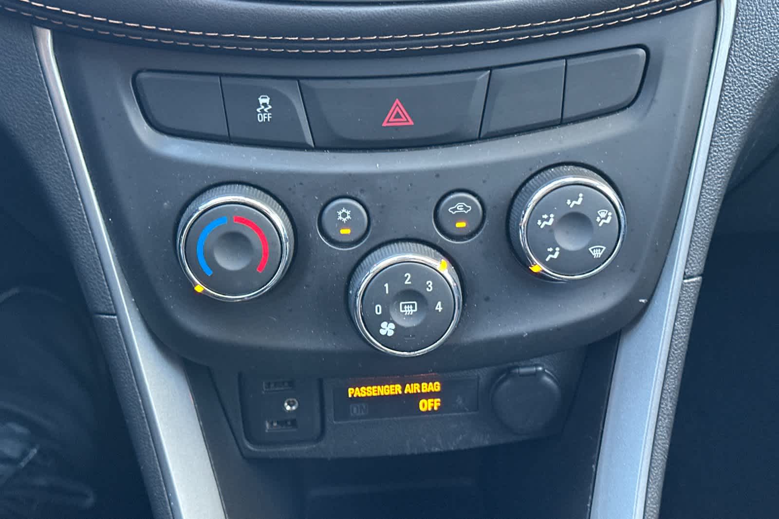 Thumbnail: 2021 Chevrolet Trax - 20